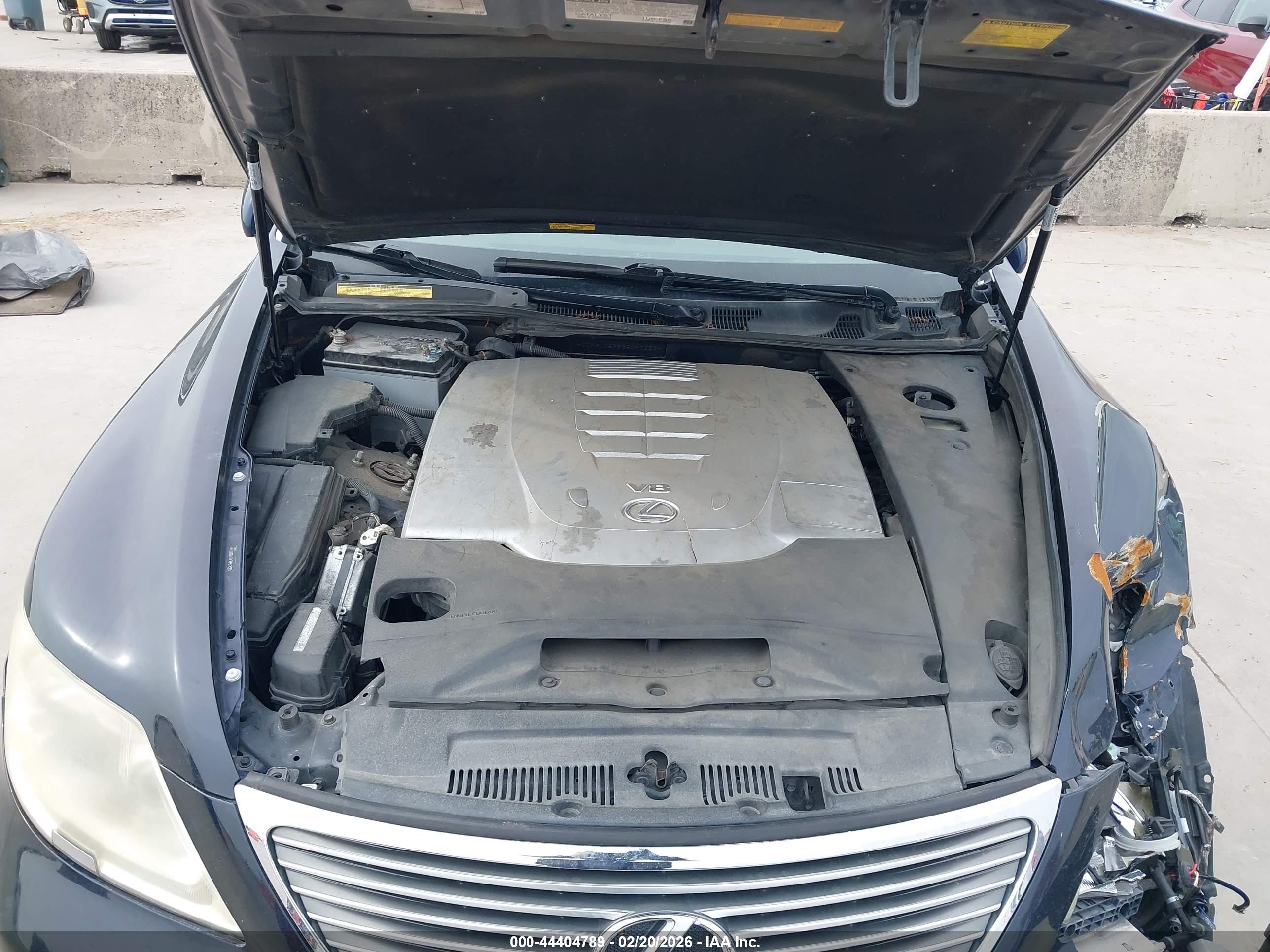 LEXUS LS image 10
