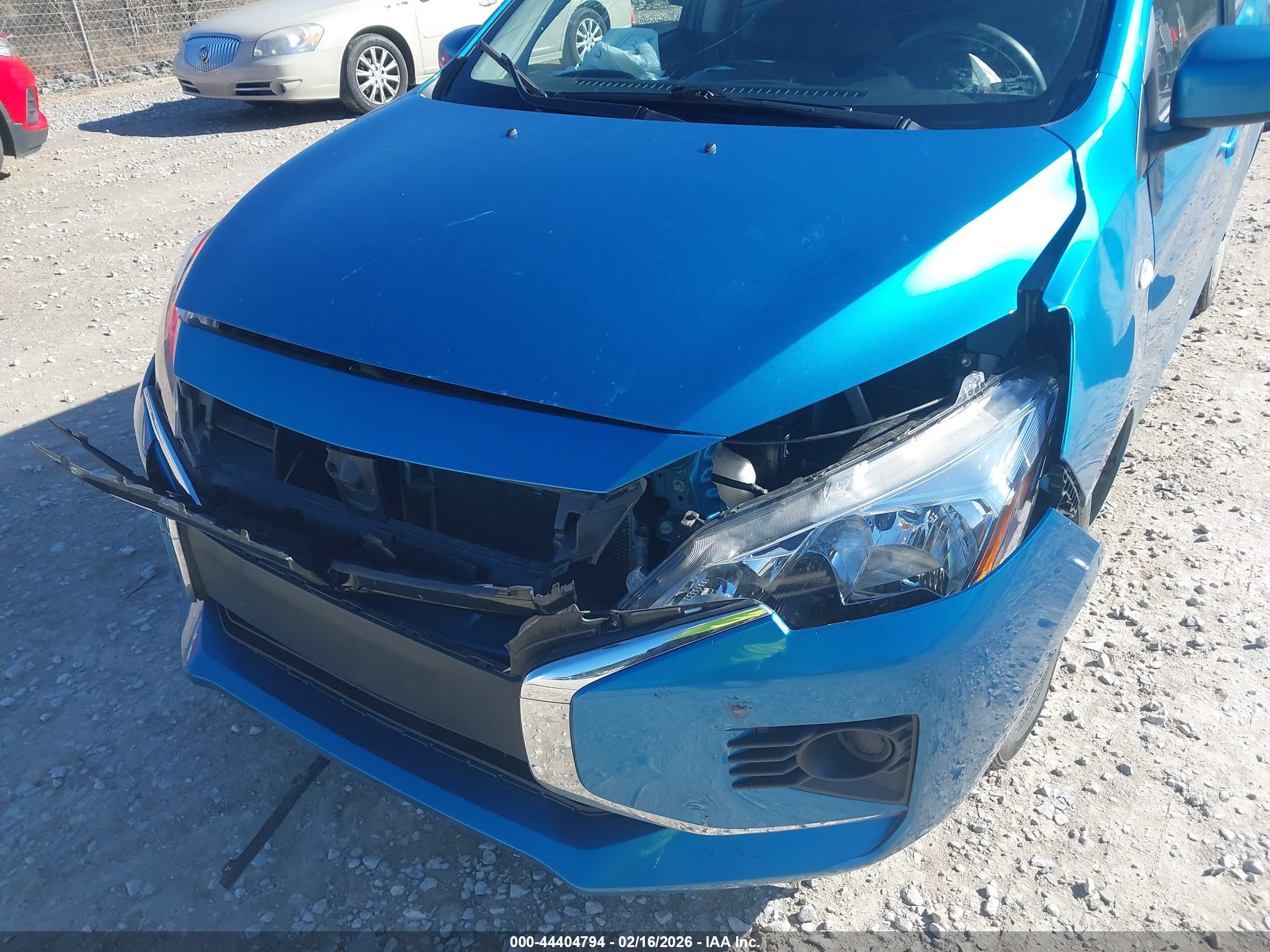 MITSUBISHI MIRAGE image 6