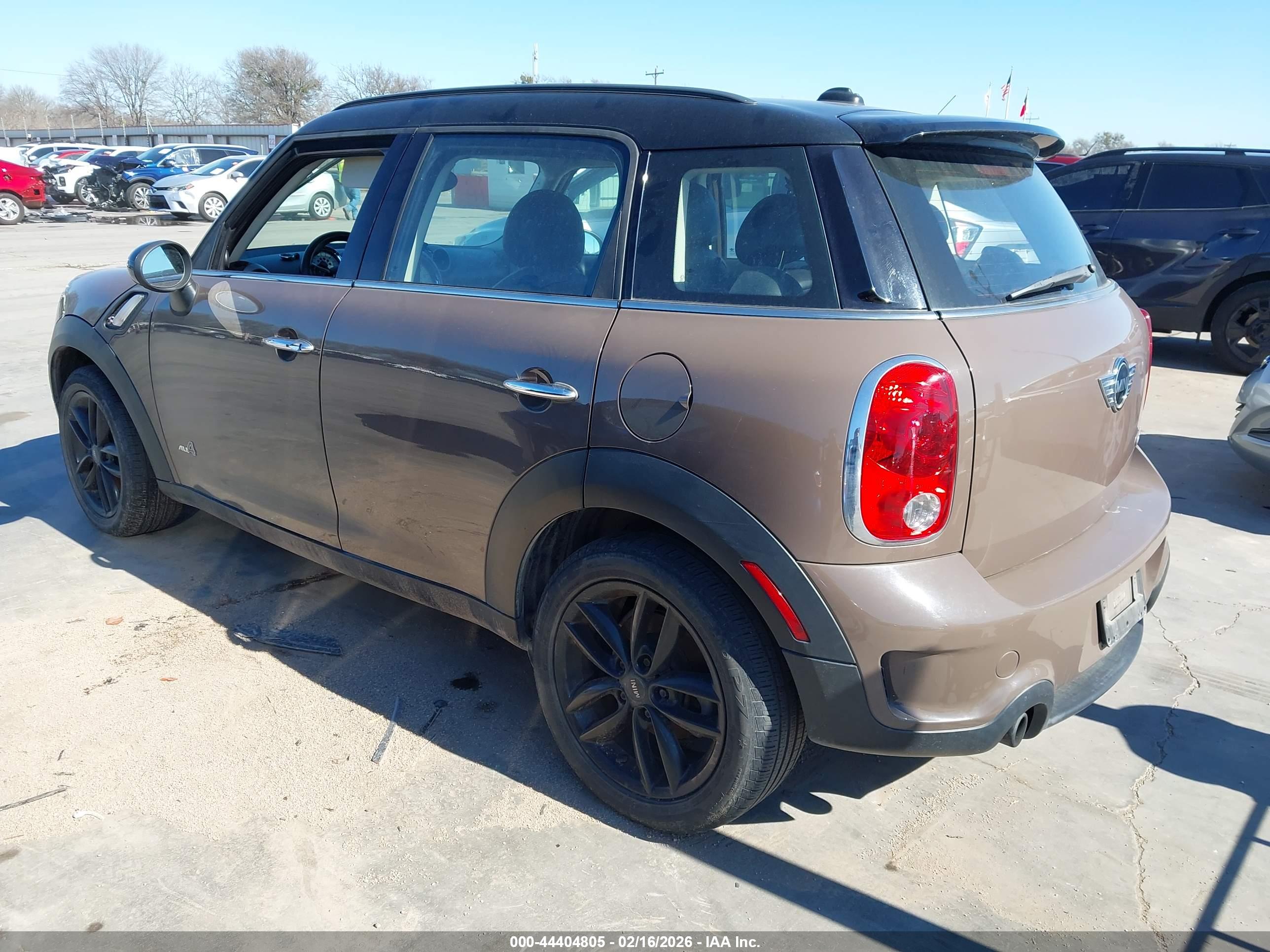 MINI COOPER image 3