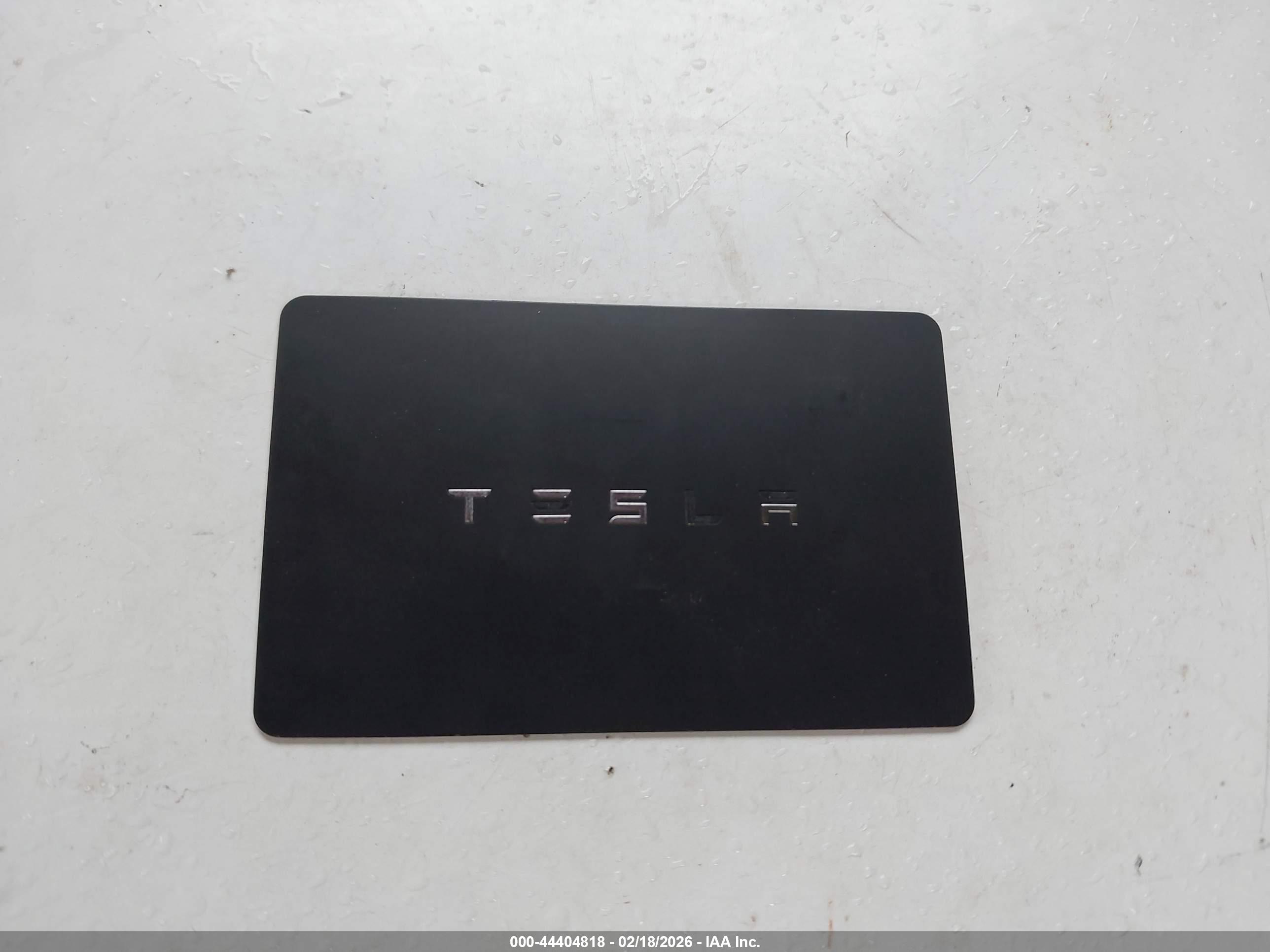TESLA MODEL image 11