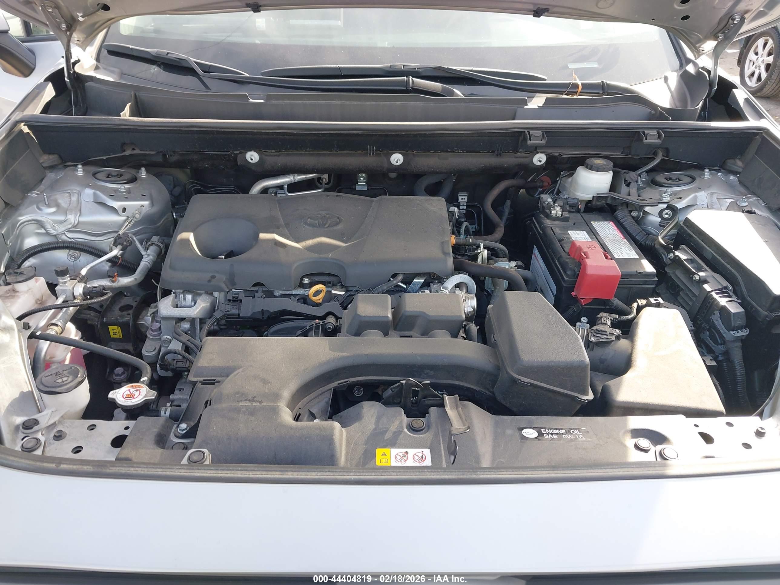 TOYOTA RAV4 image 10
