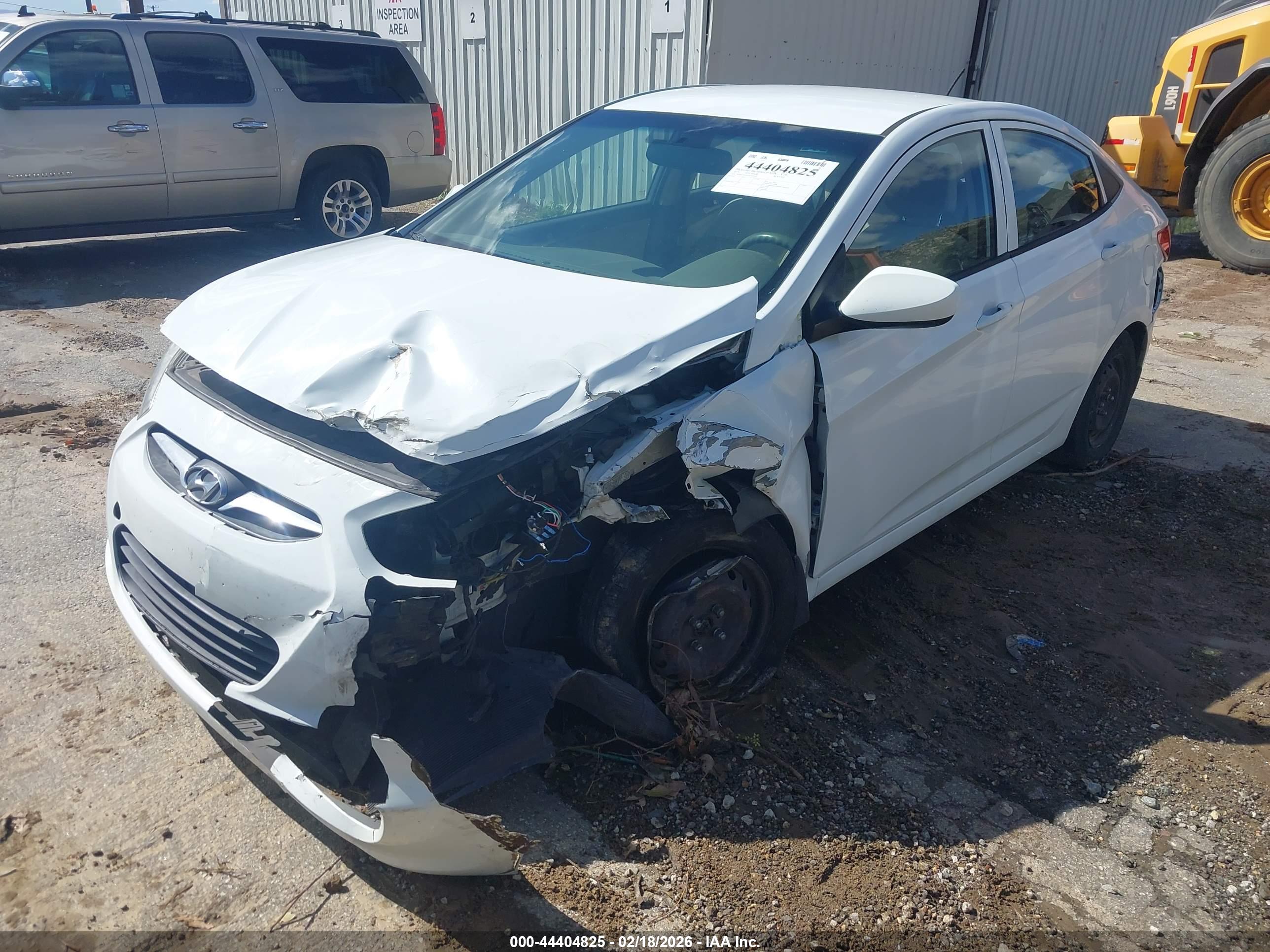 HYUNDAI ACCENT image 2