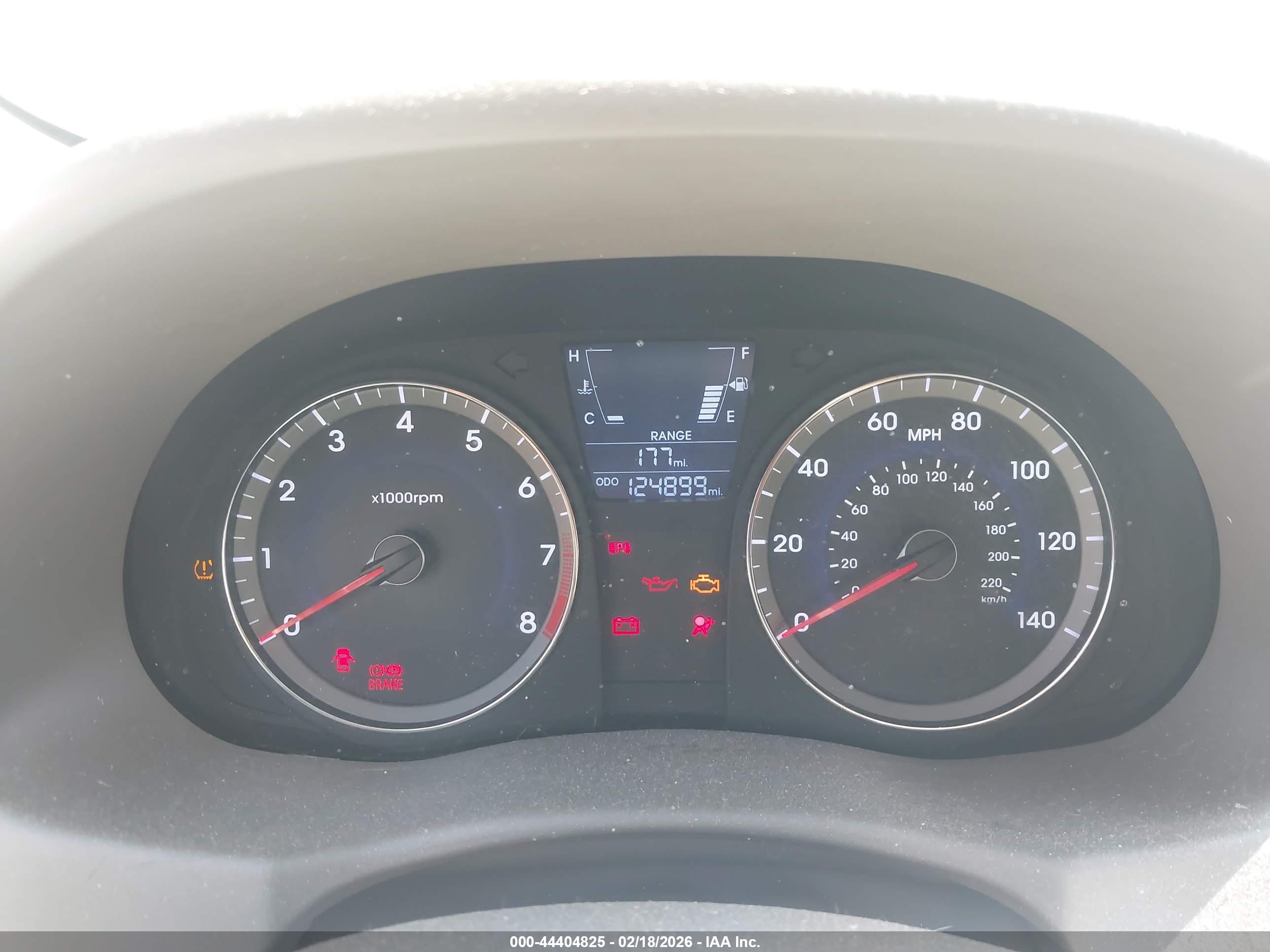 HYUNDAI ACCENT image 7