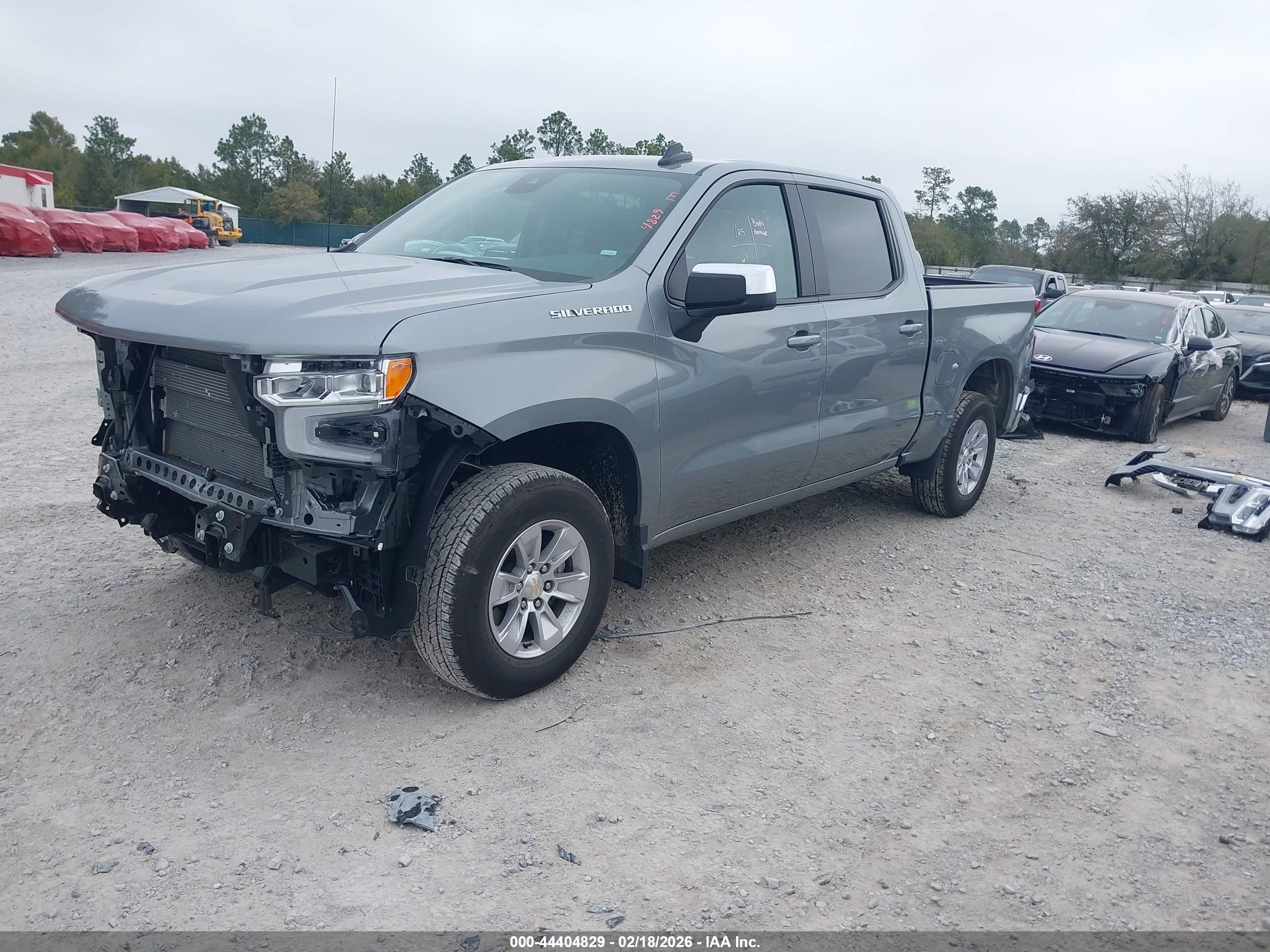 CHEVROLET SILVERADO image 2