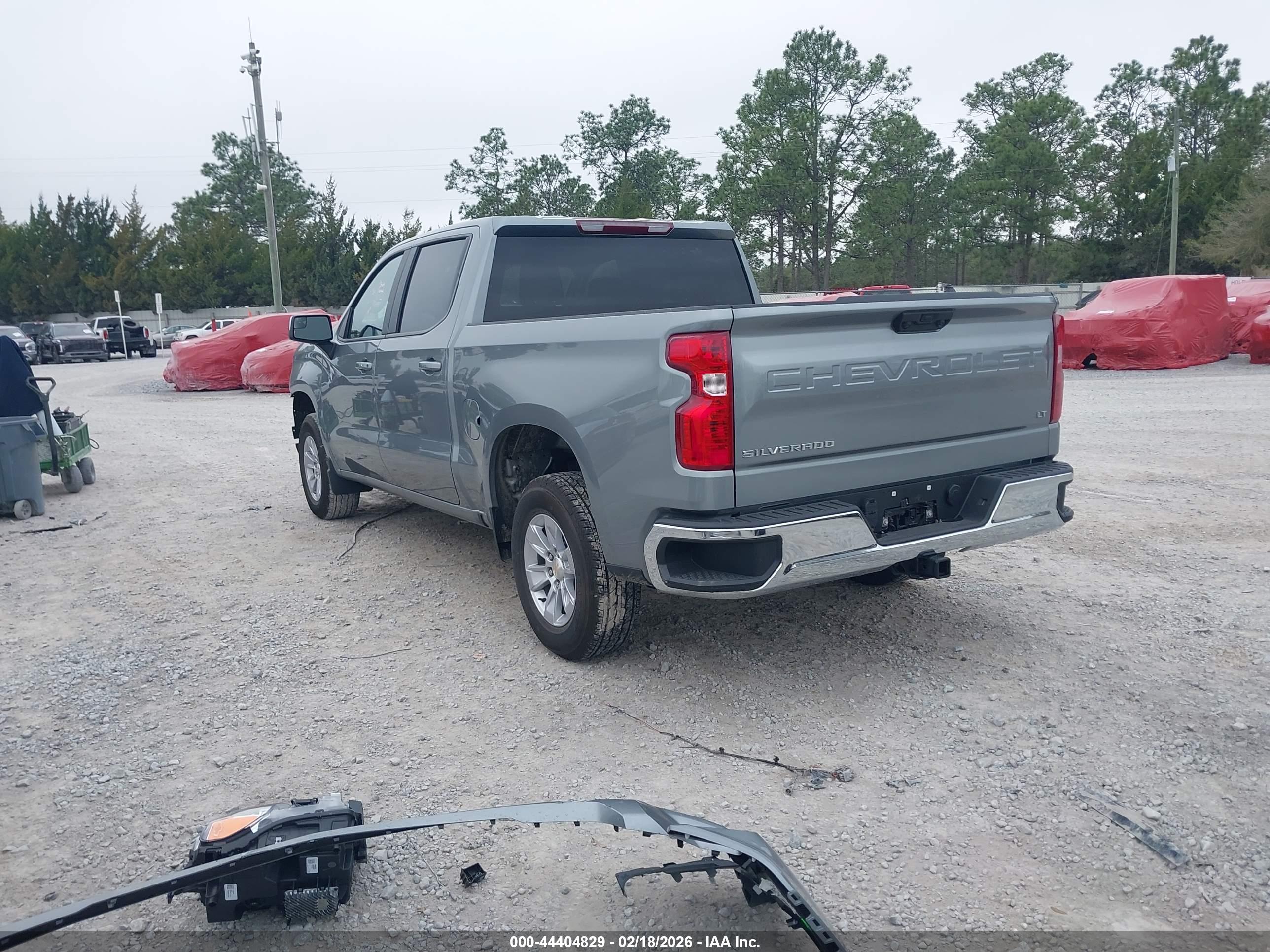 CHEVROLET SILVERADO image 3