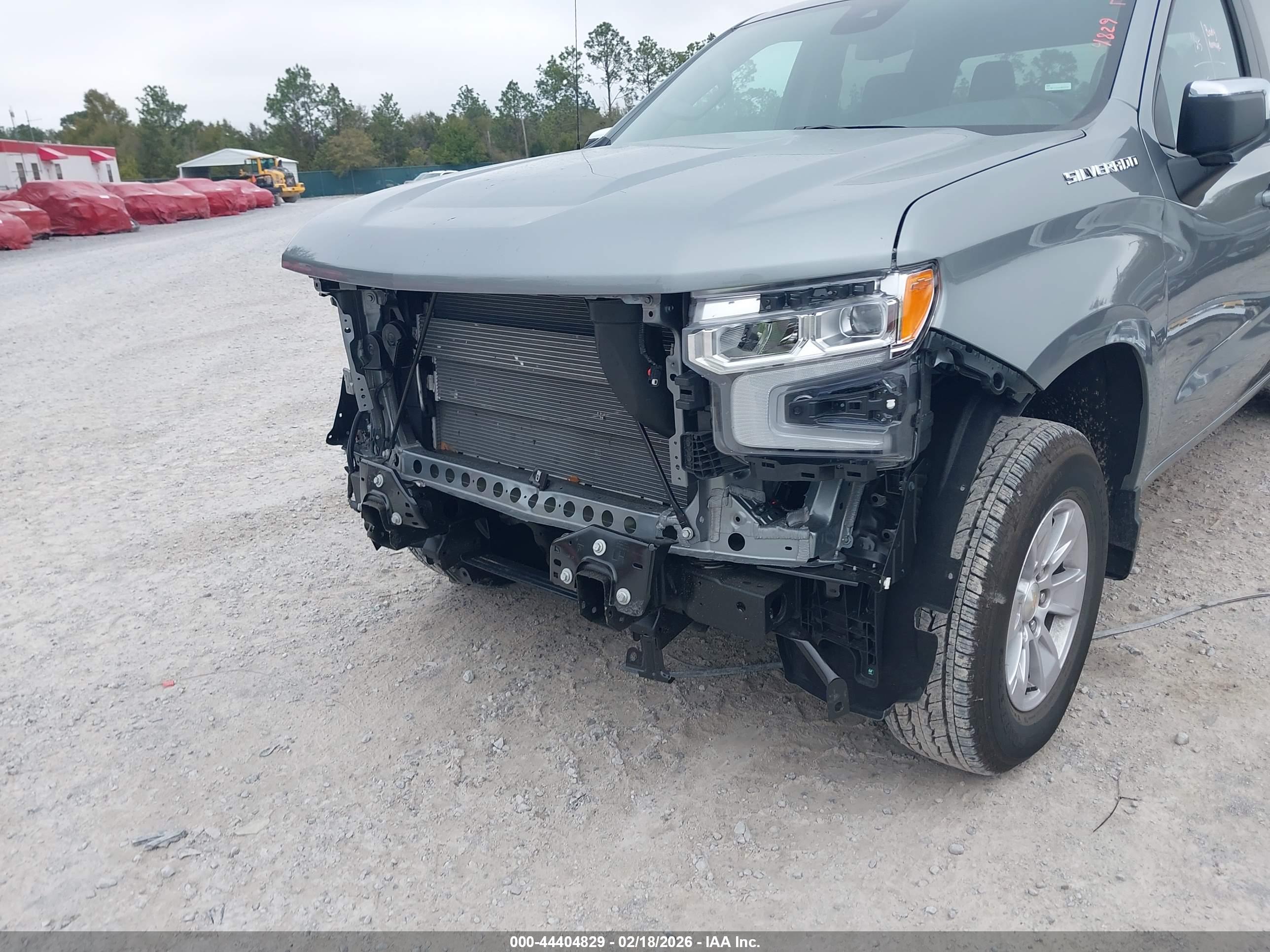 CHEVROLET SILVERADO image 6