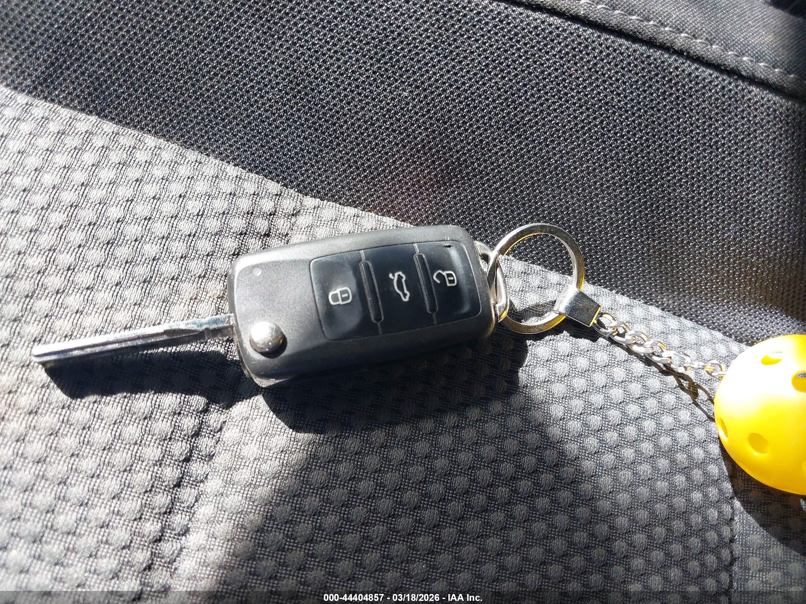 VOLKSWAGEN JETTA image 11