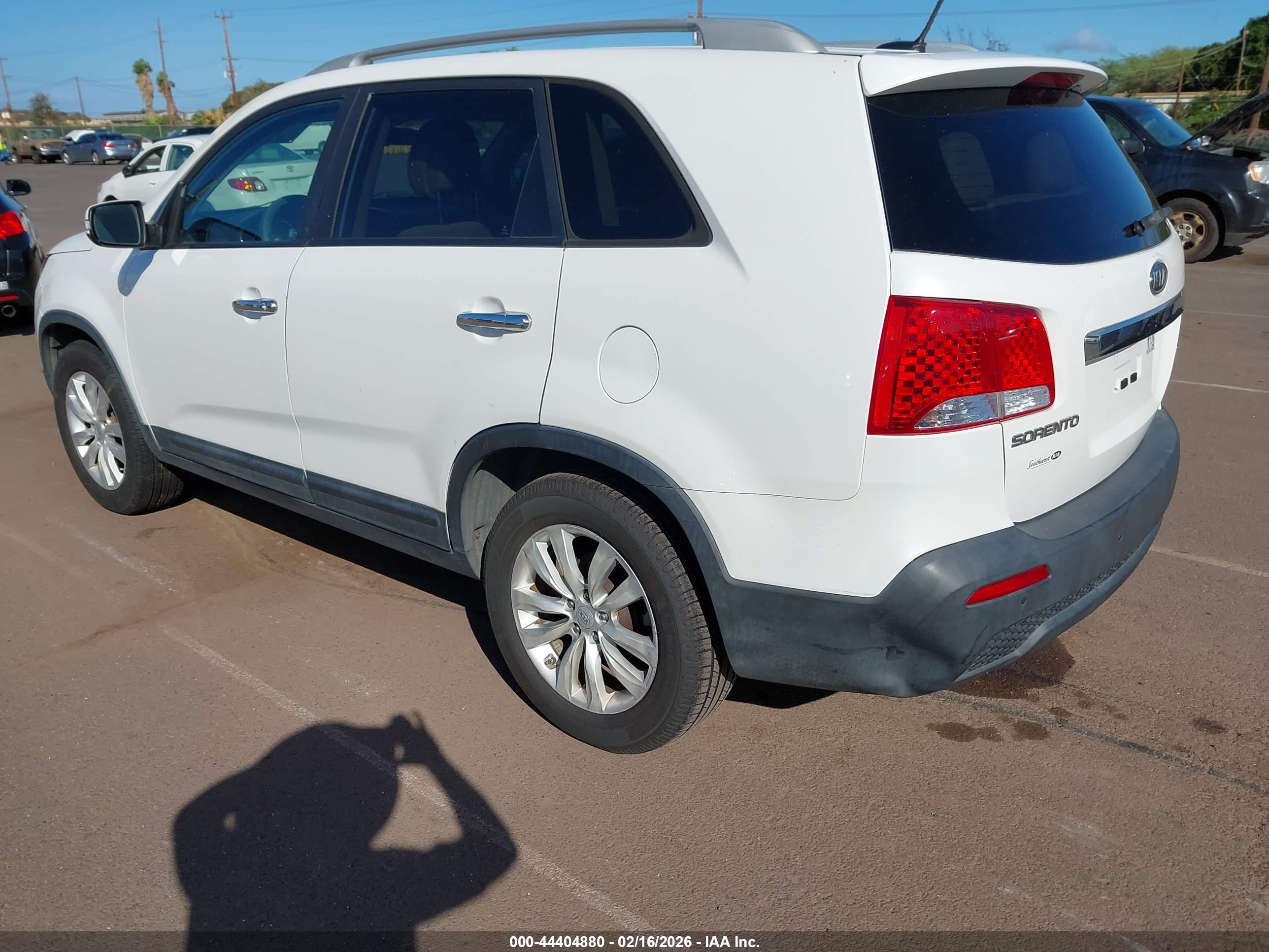 KIA SORENTO image 3
