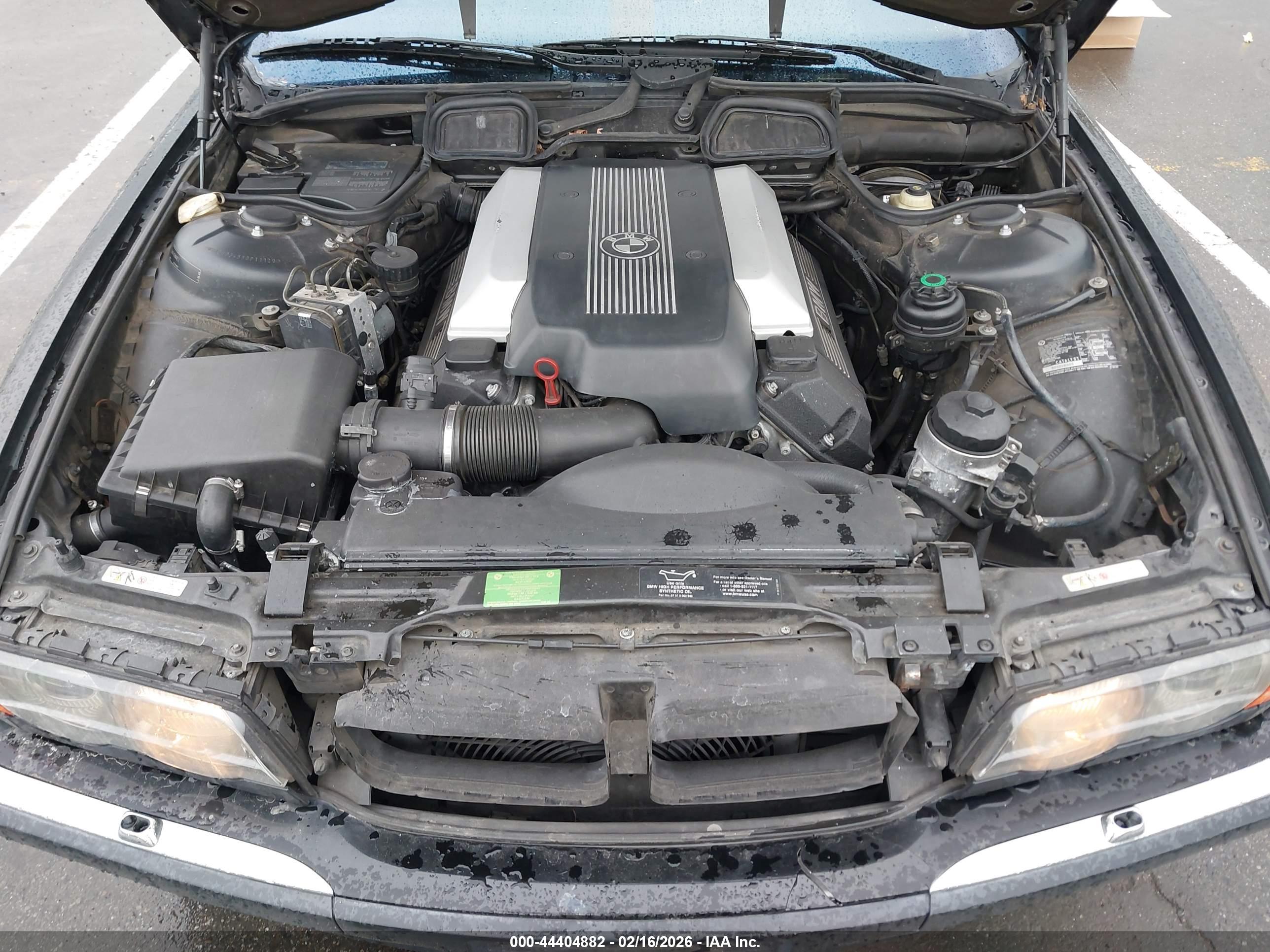 BMW 740IL image 10