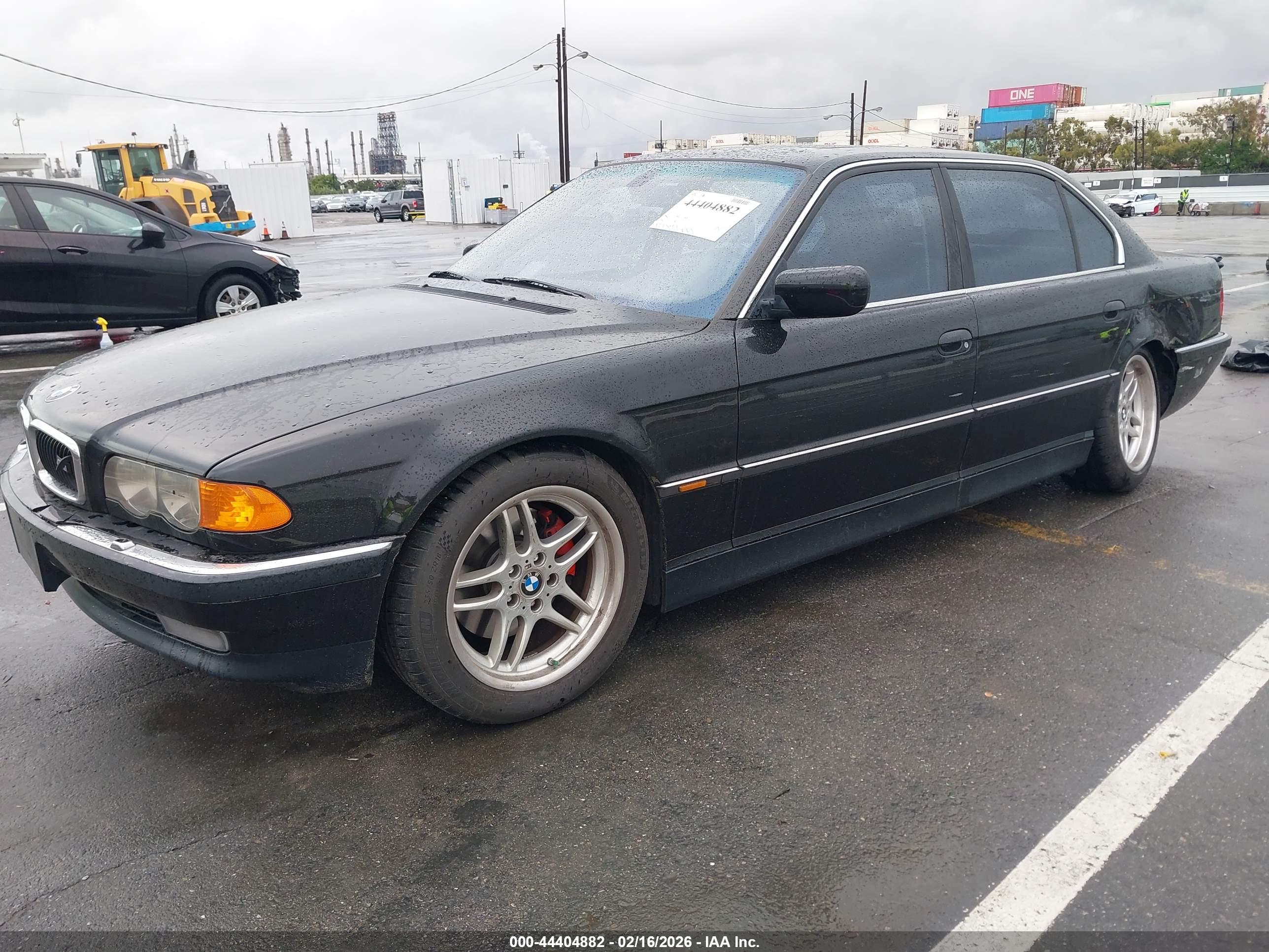 BMW 740IL image 2