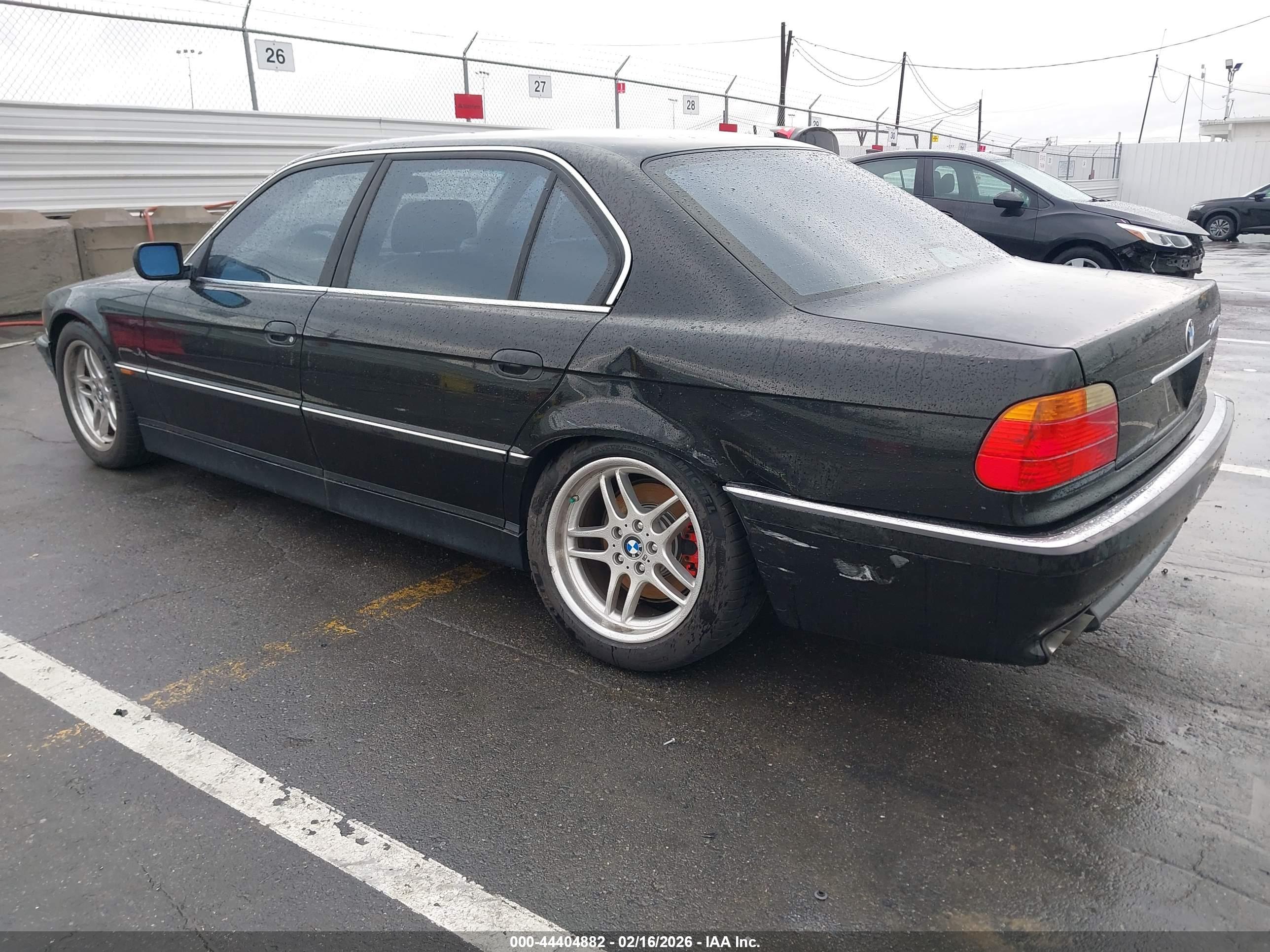 BMW 740IL image 3