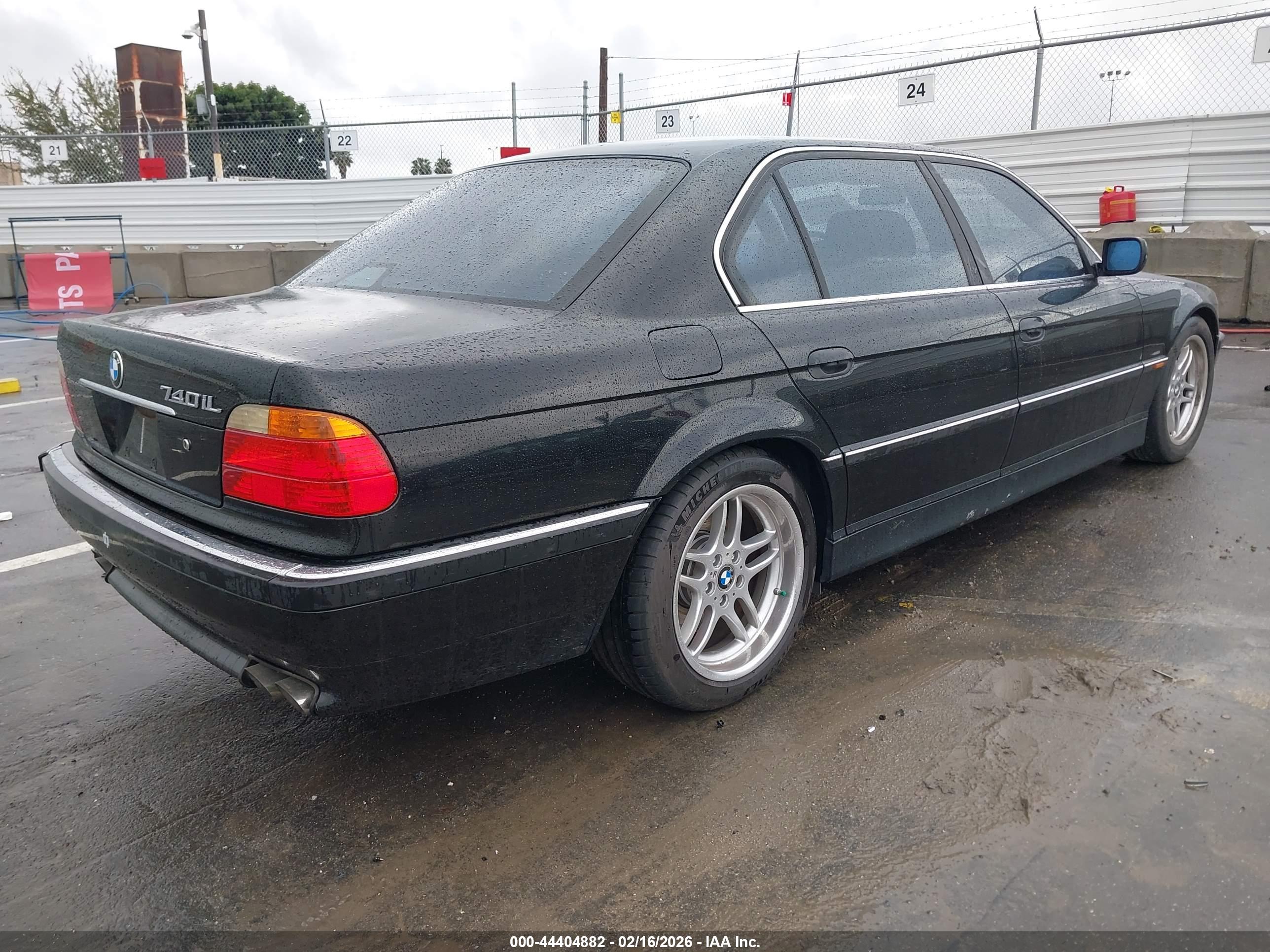 BMW 740IL image 4