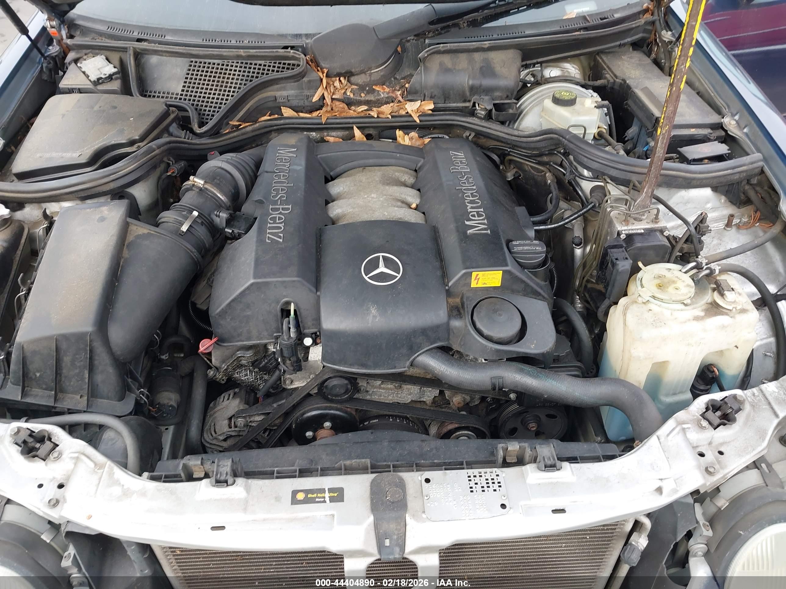 MERCEDES-BENZ E image 10