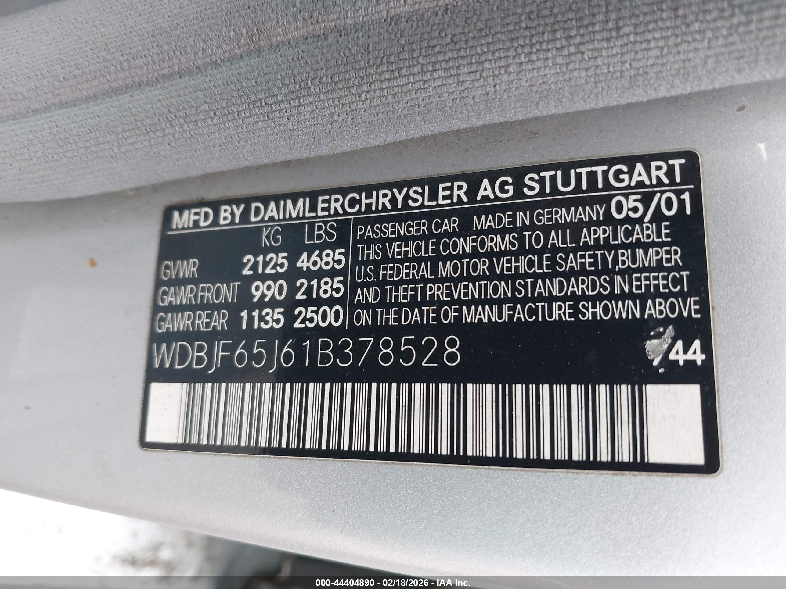 MERCEDES-BENZ E image 9