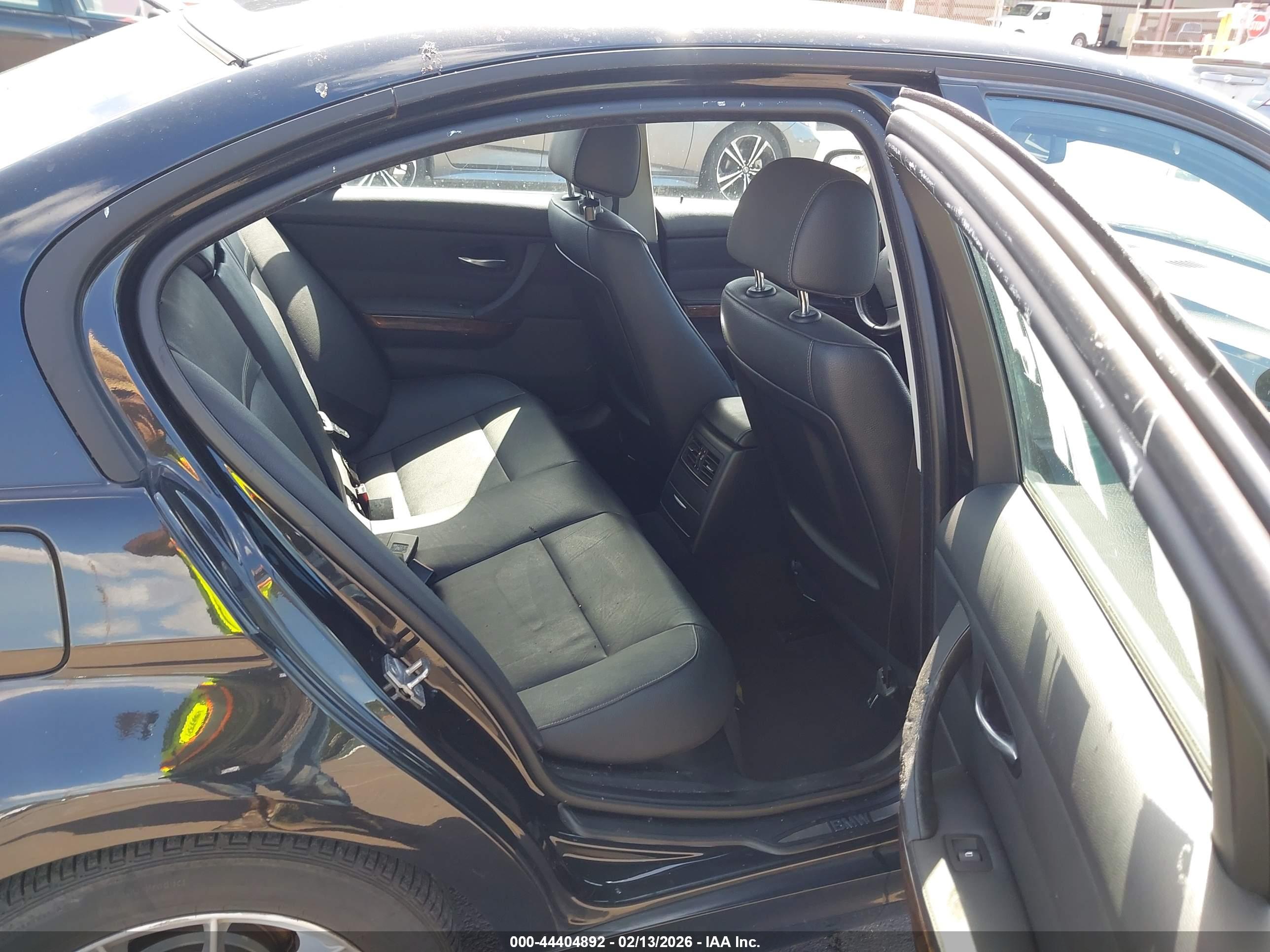 BMW 328I image 8