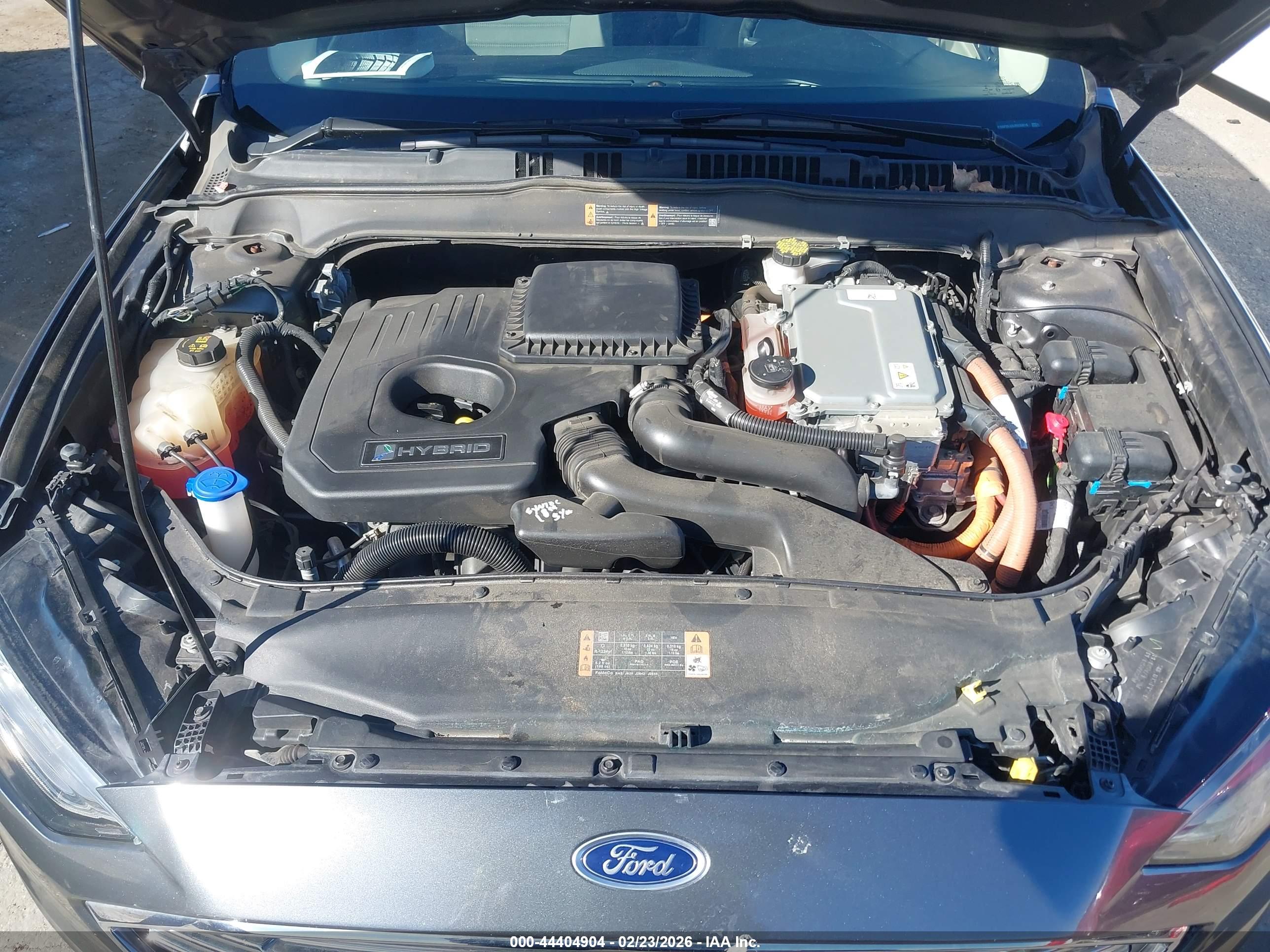 FORD FUSION image 10