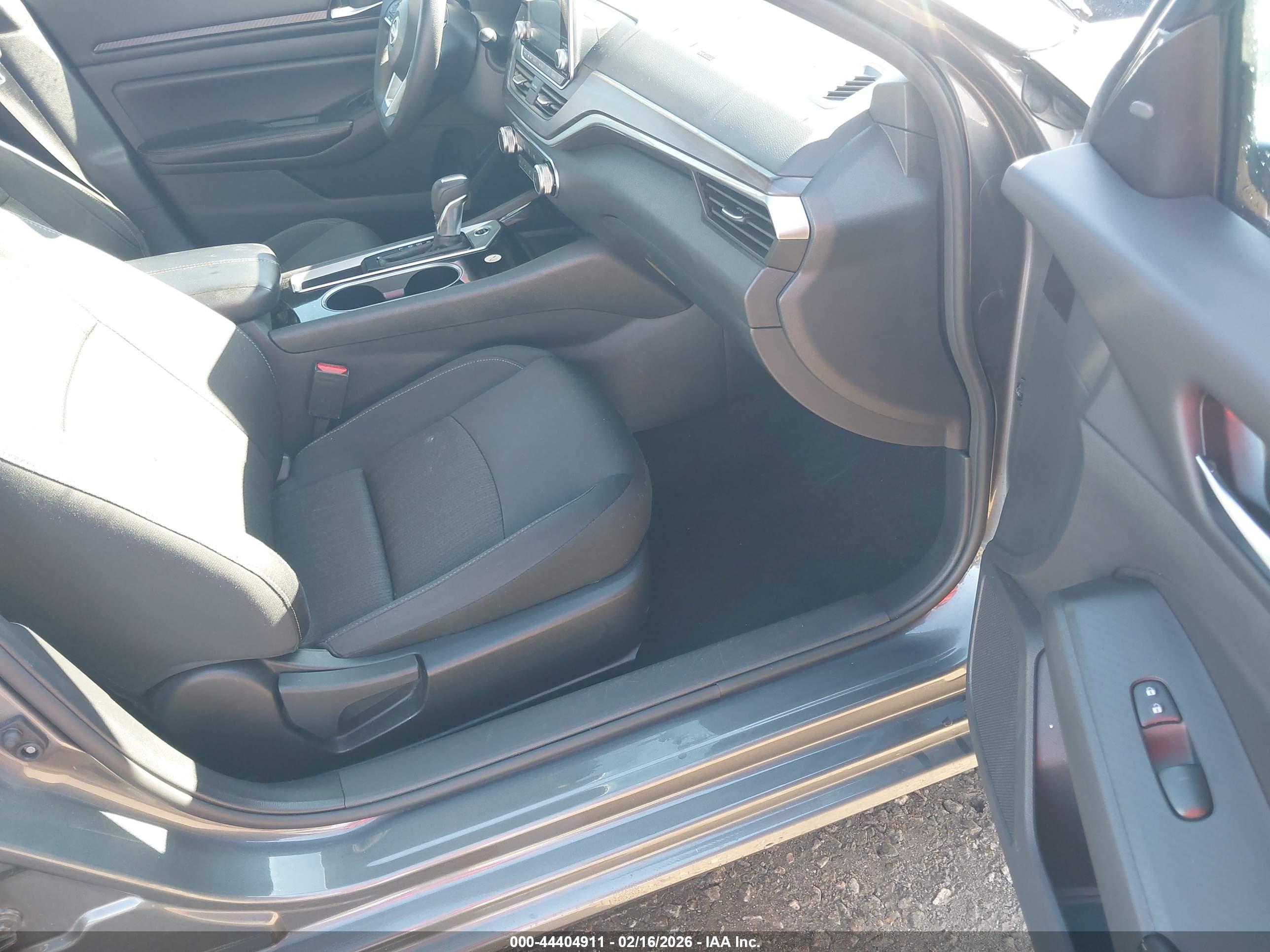 NISSAN ALTIMA image 5
