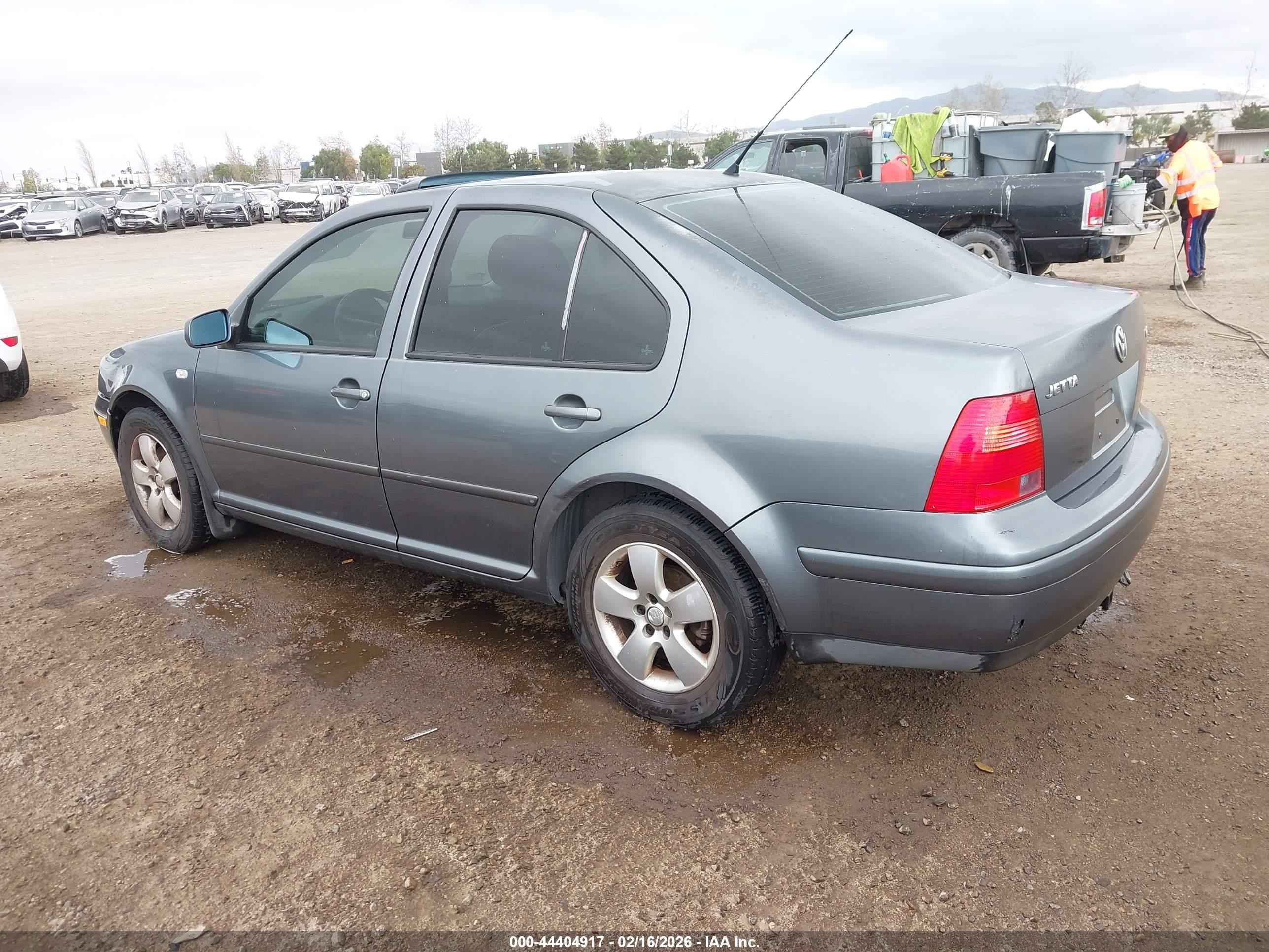 VOLKSWAGEN JETTA image 3