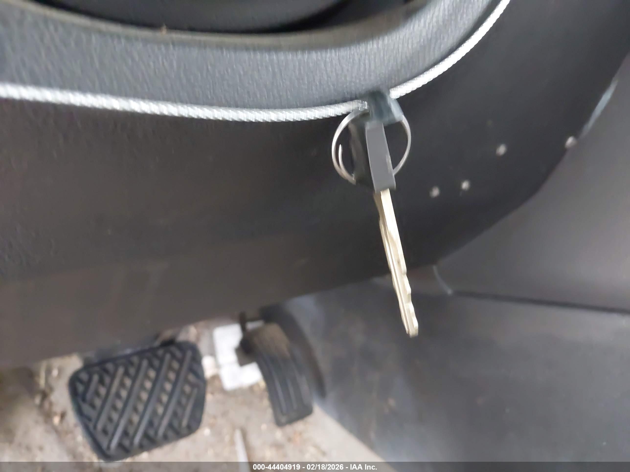 NISSAN ROGUE image 11