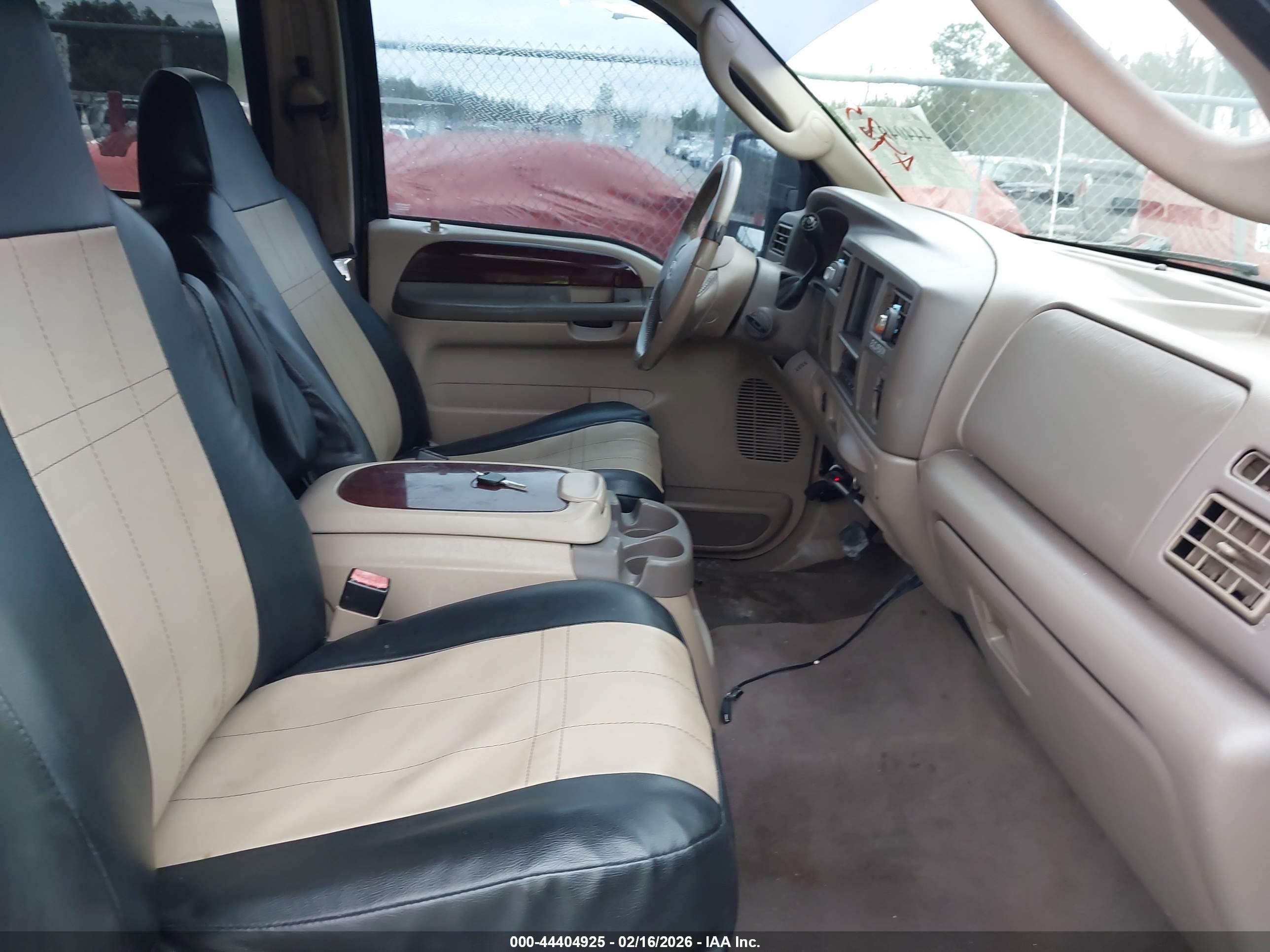 FORD EXCURSION image 5