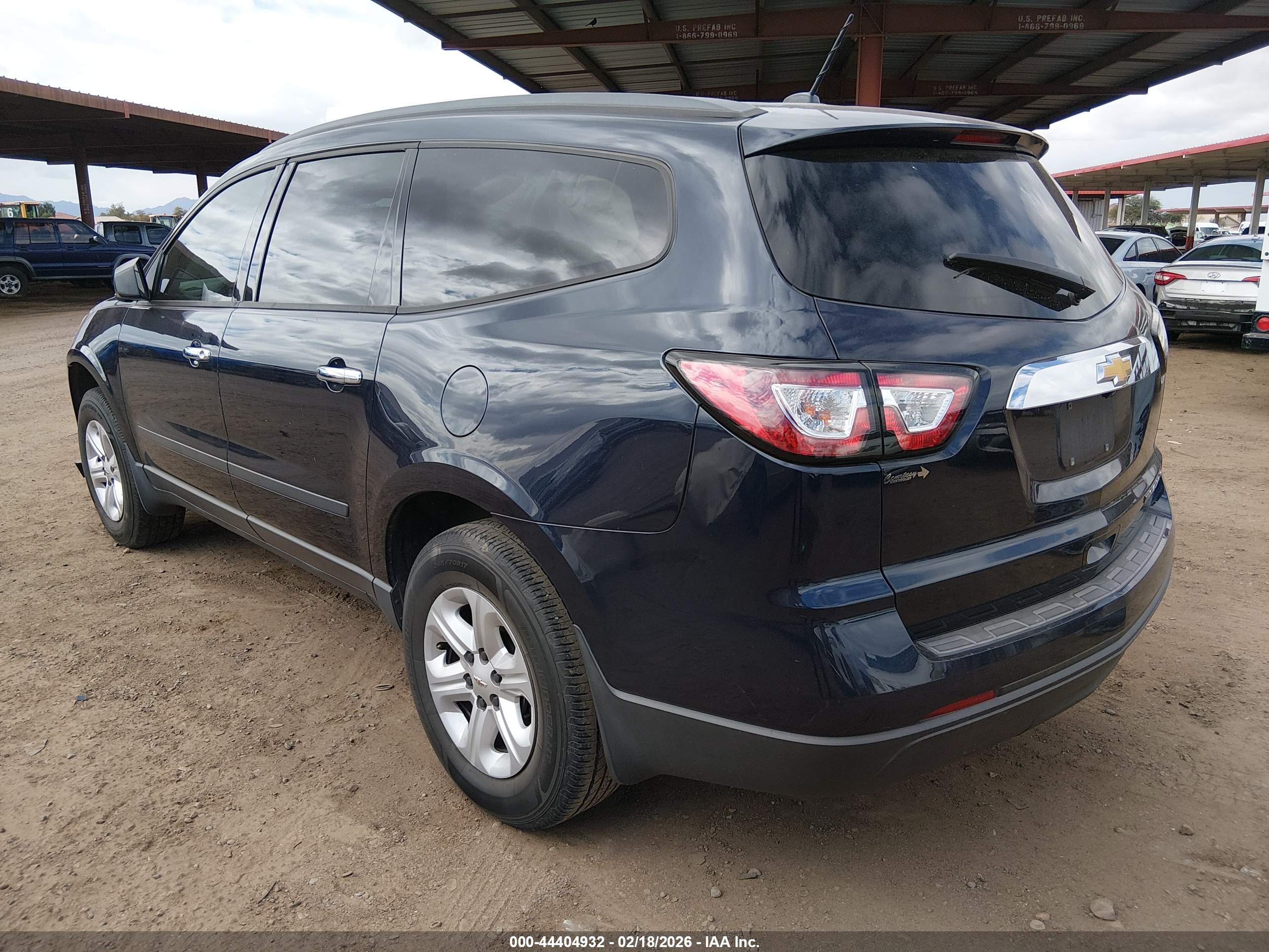 CHEVROLET TRAVERSE image 3