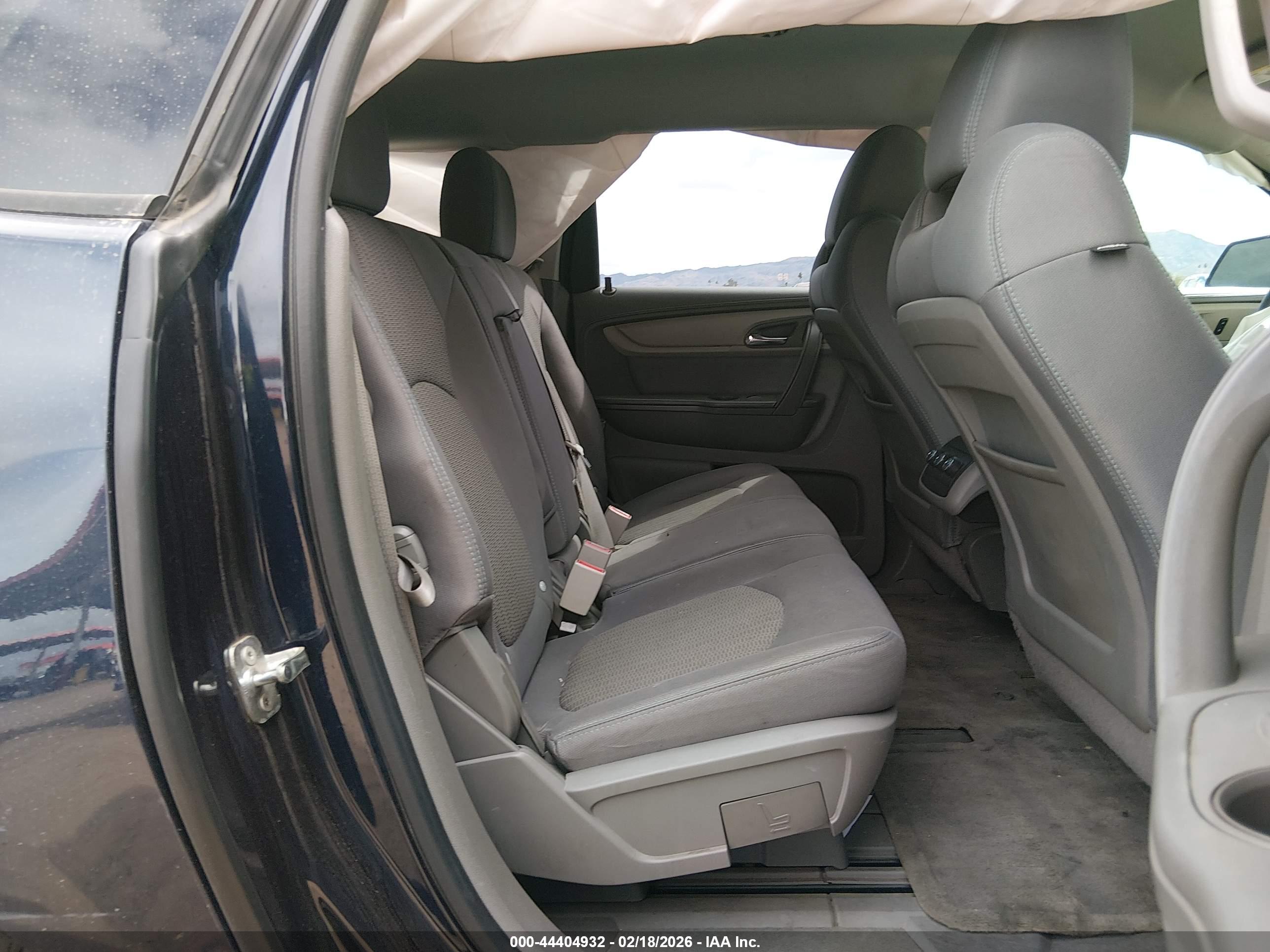 CHEVROLET TRAVERSE image 8