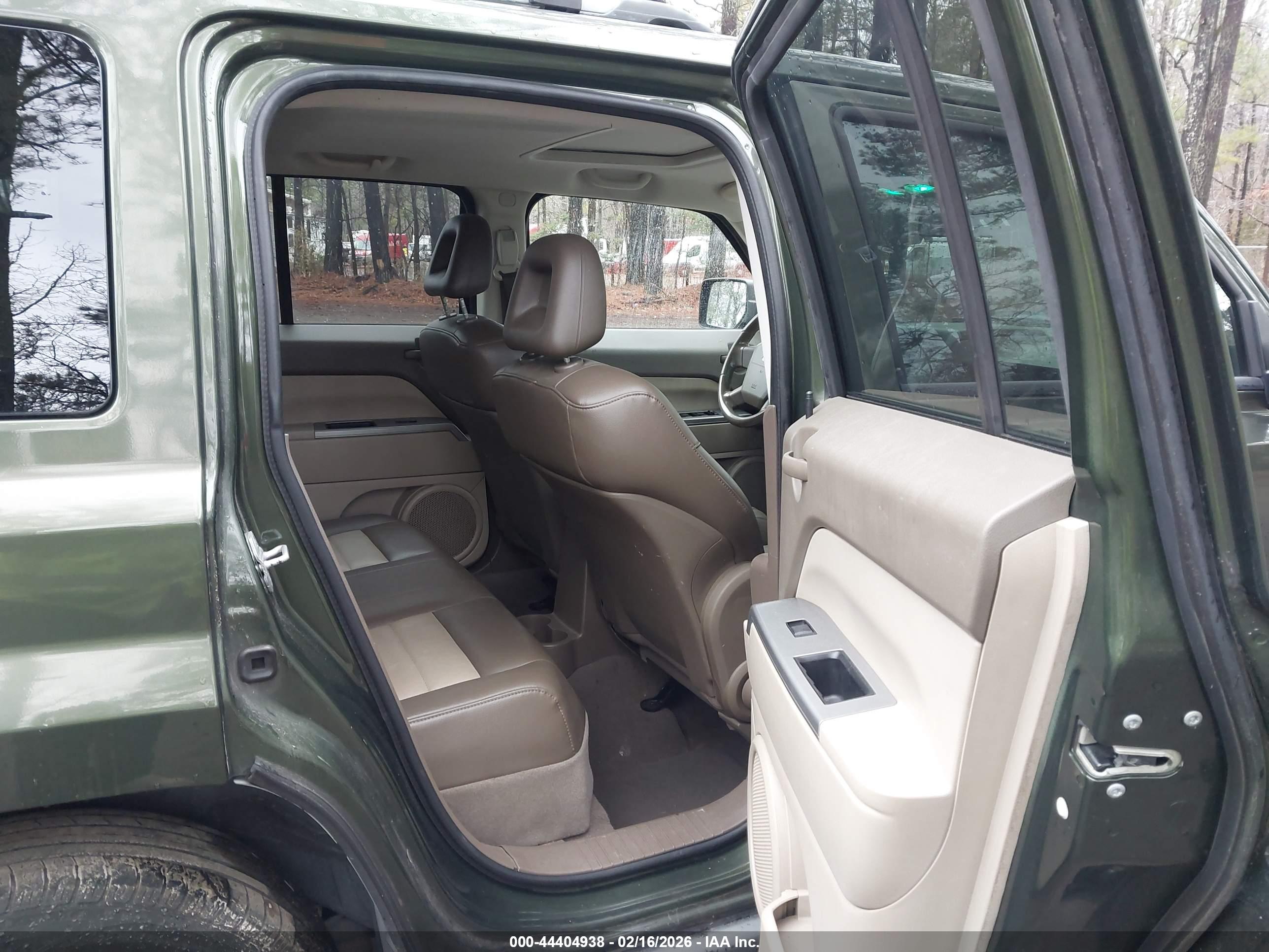 JEEP PATRIOT image 8