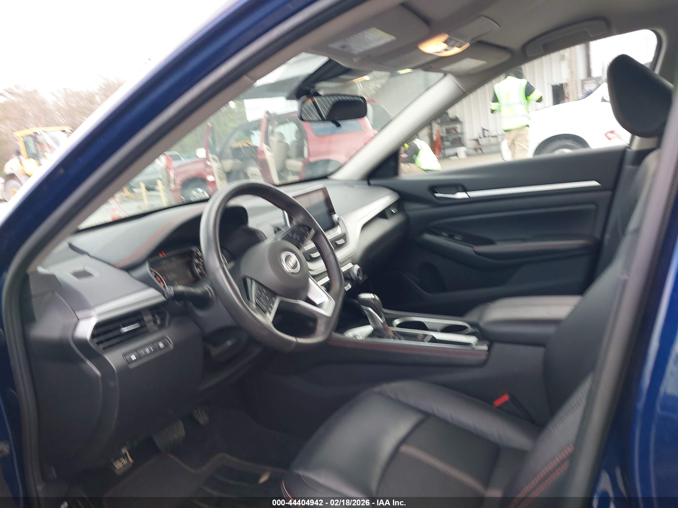 NISSAN ALTIMA image 5
