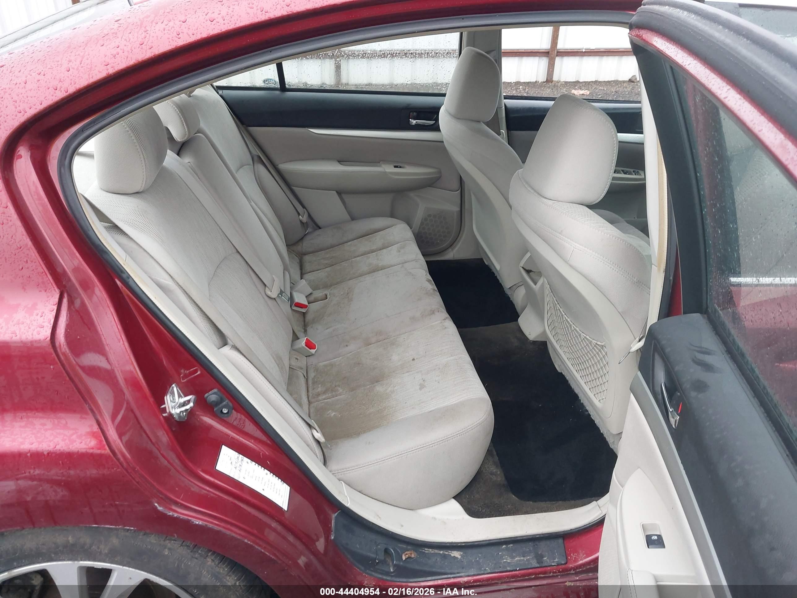 SUBARU LEGACY image 8