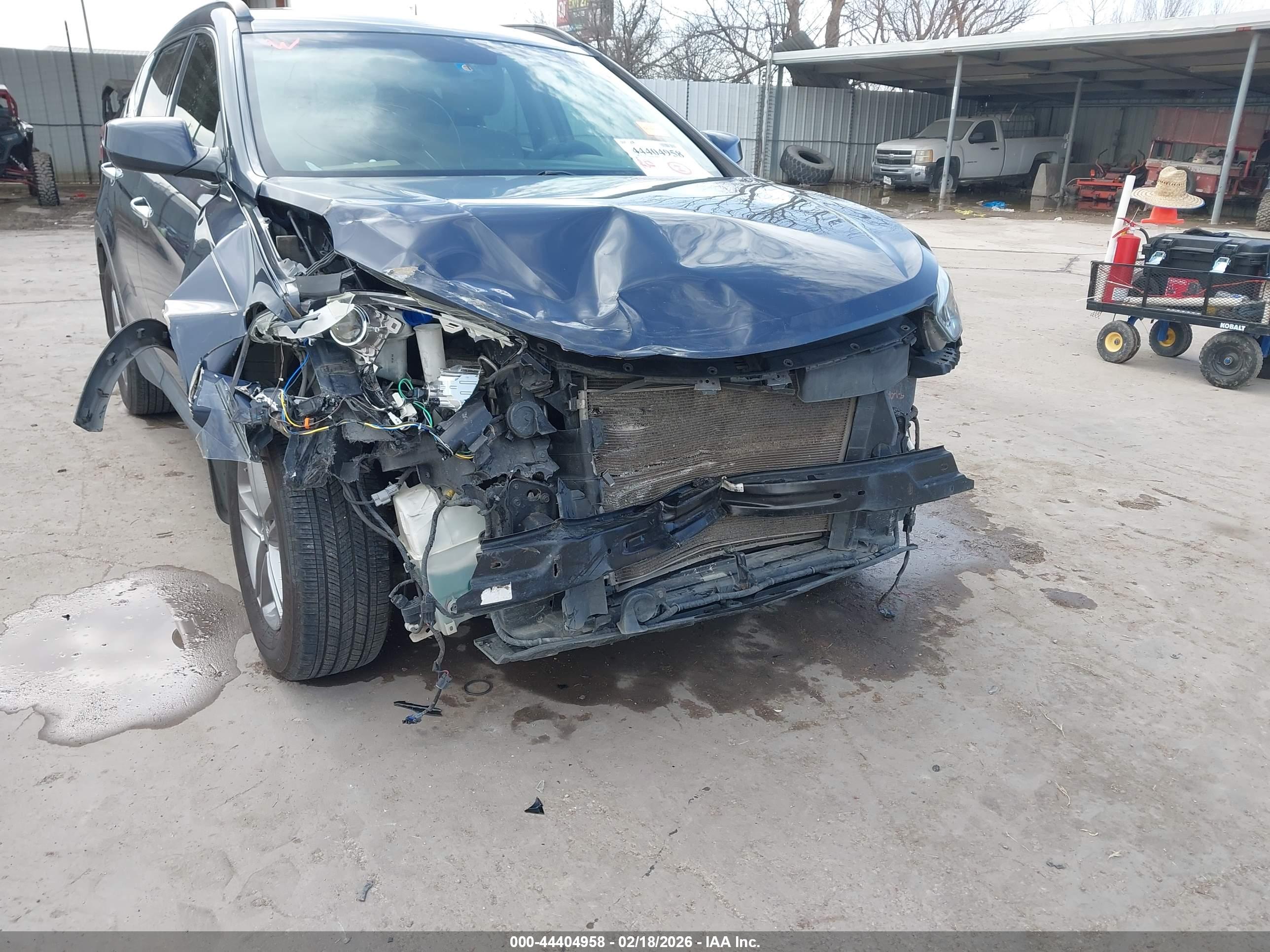 HYUNDAI SANTA image 6