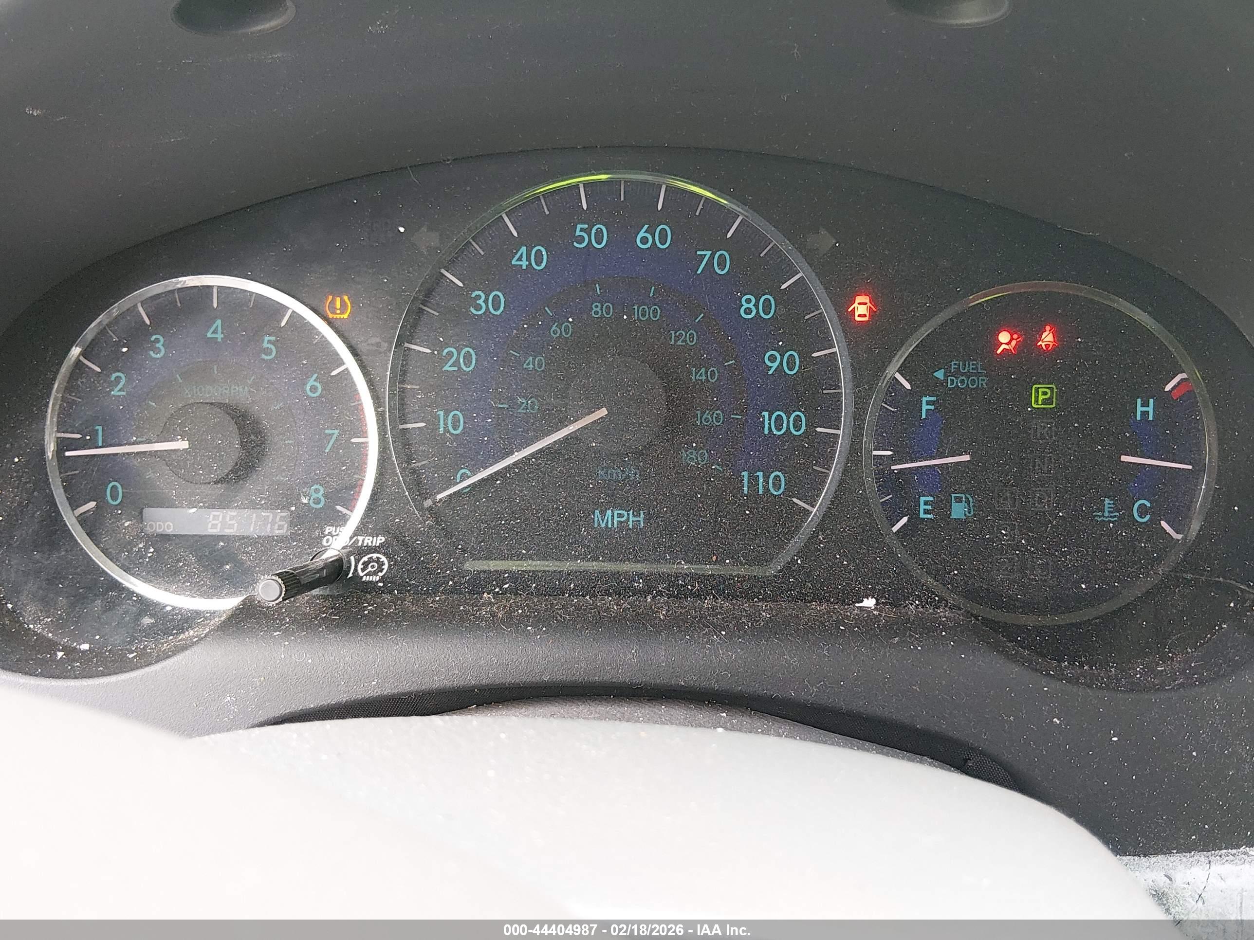 TOYOTA SIENNA image 7