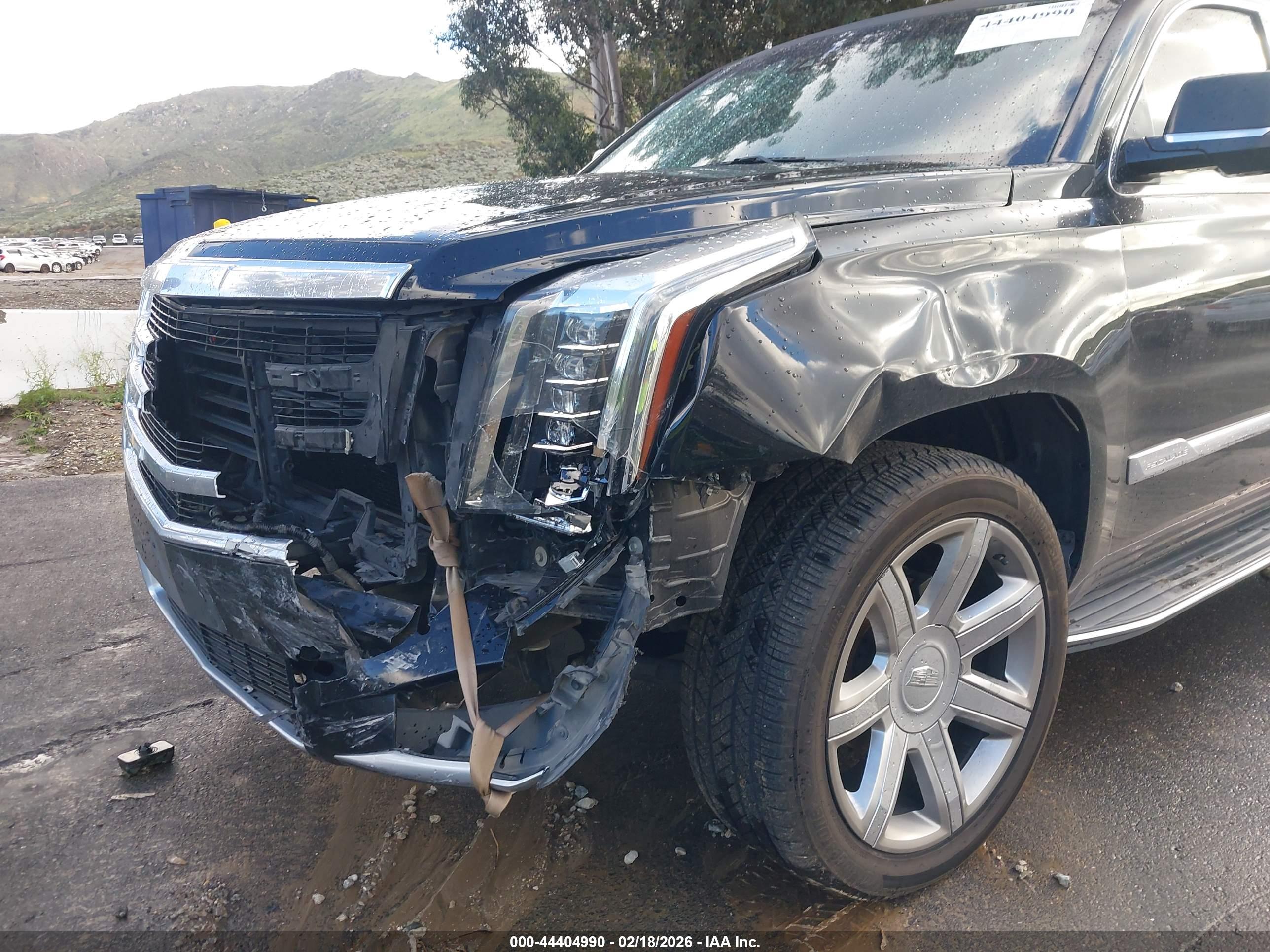CADILLAC ESCALADE image 6