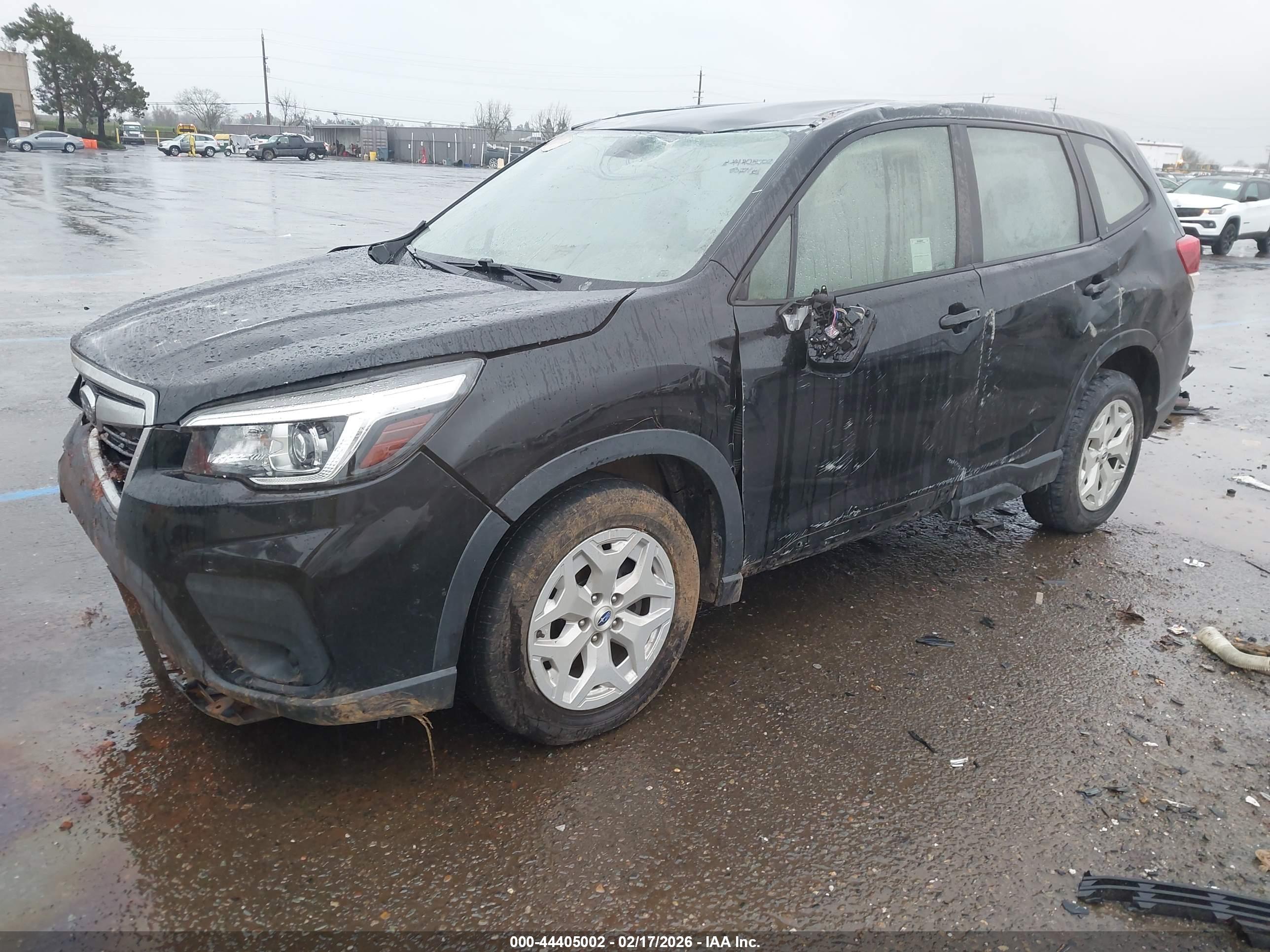 SUBARU FORESTER image 2