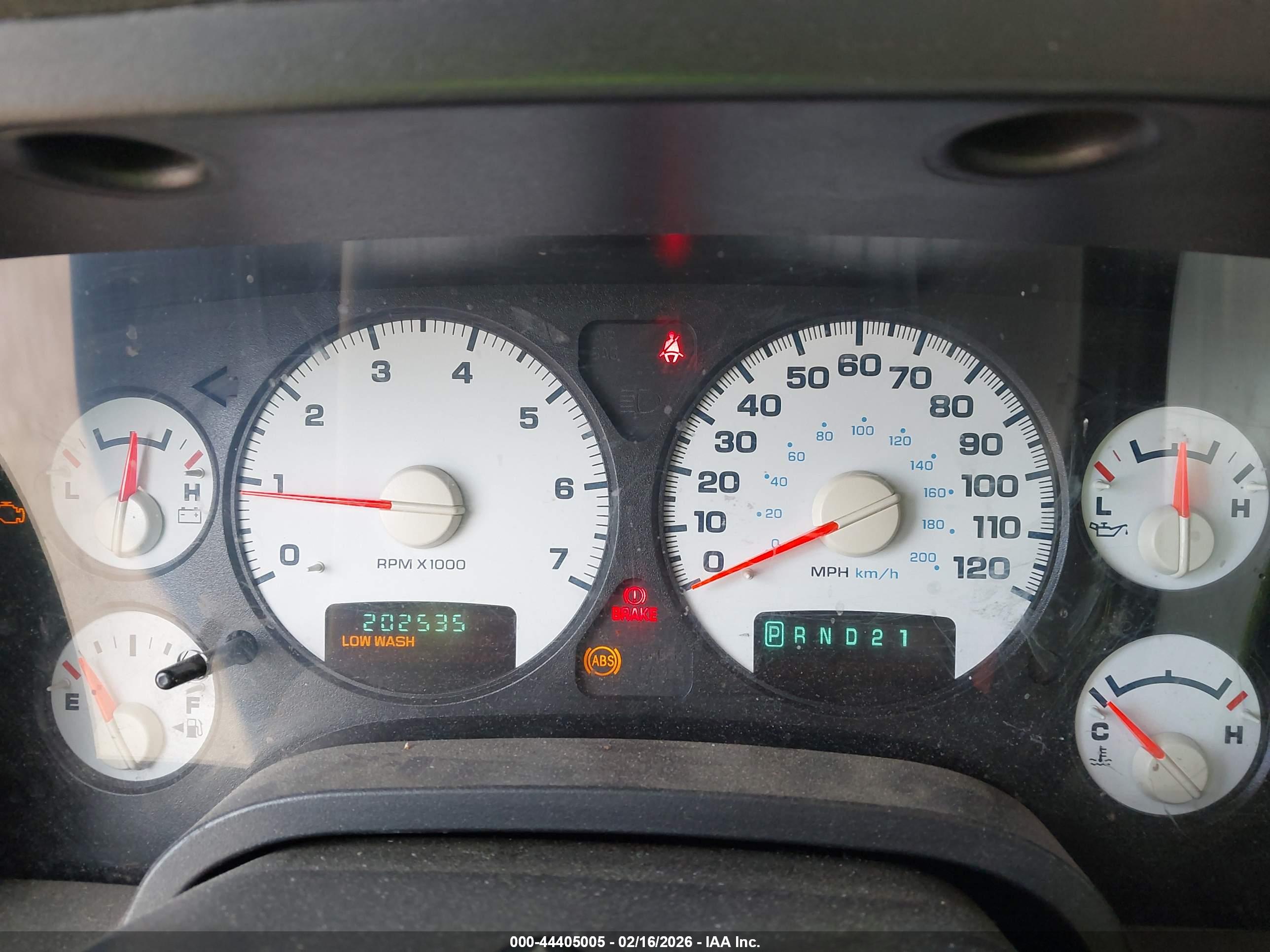 DODGE RAM image 7