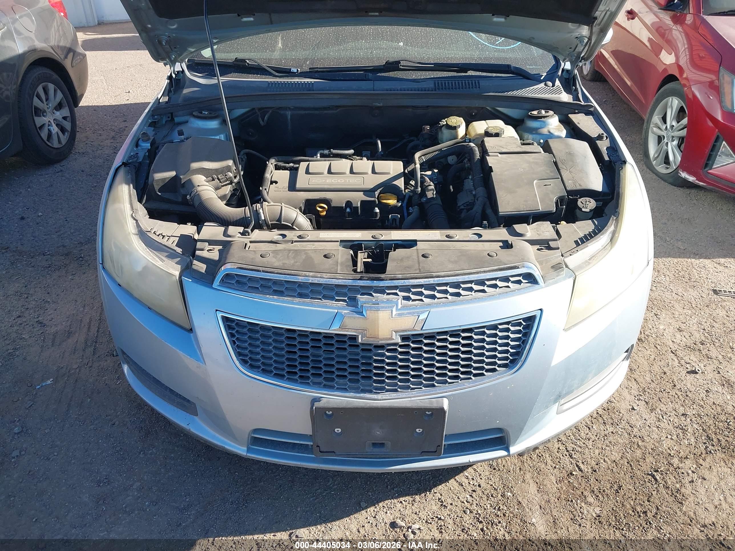 CHEVROLET CRUZE image 10
