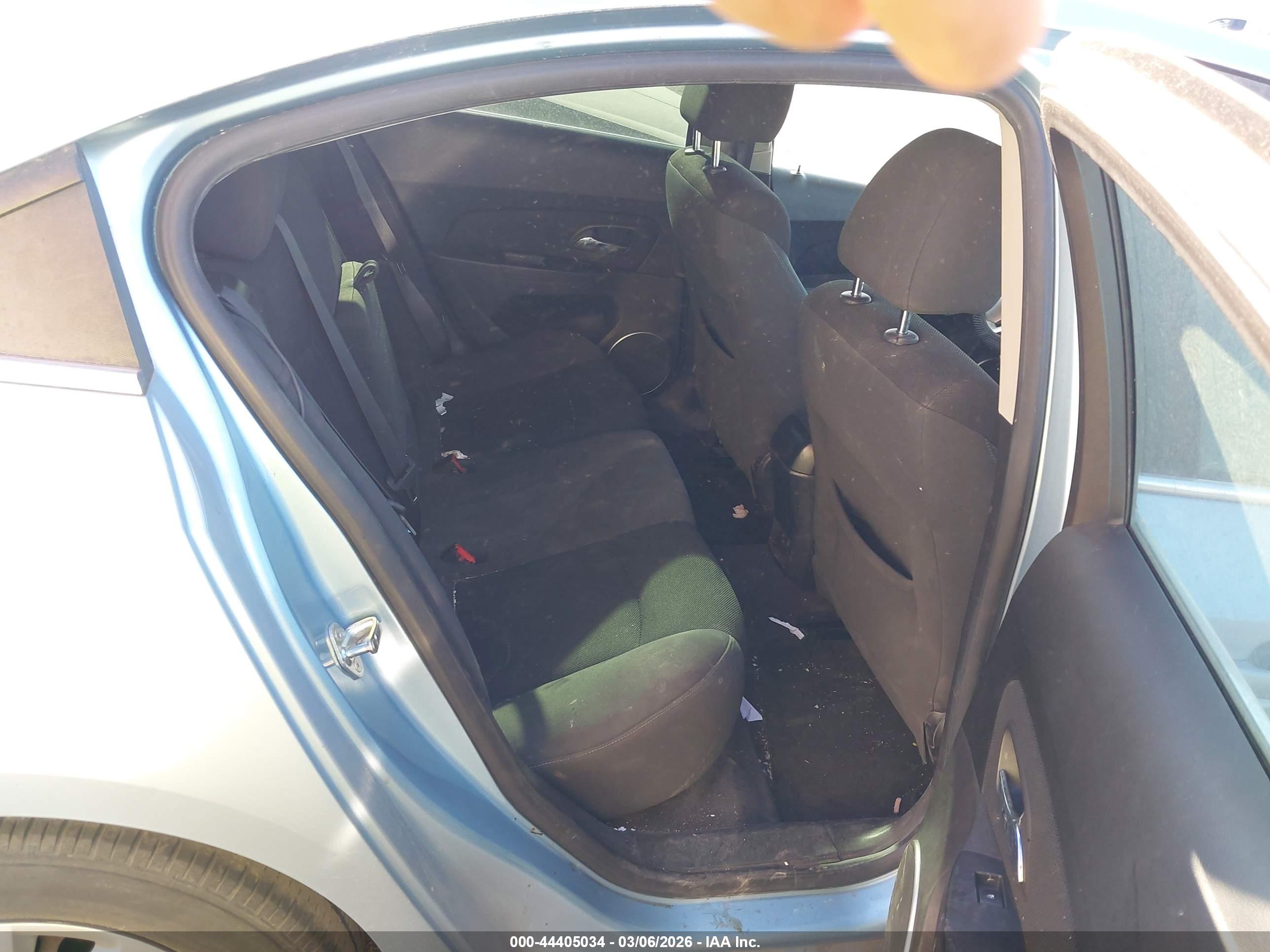 CHEVROLET CRUZE image 8