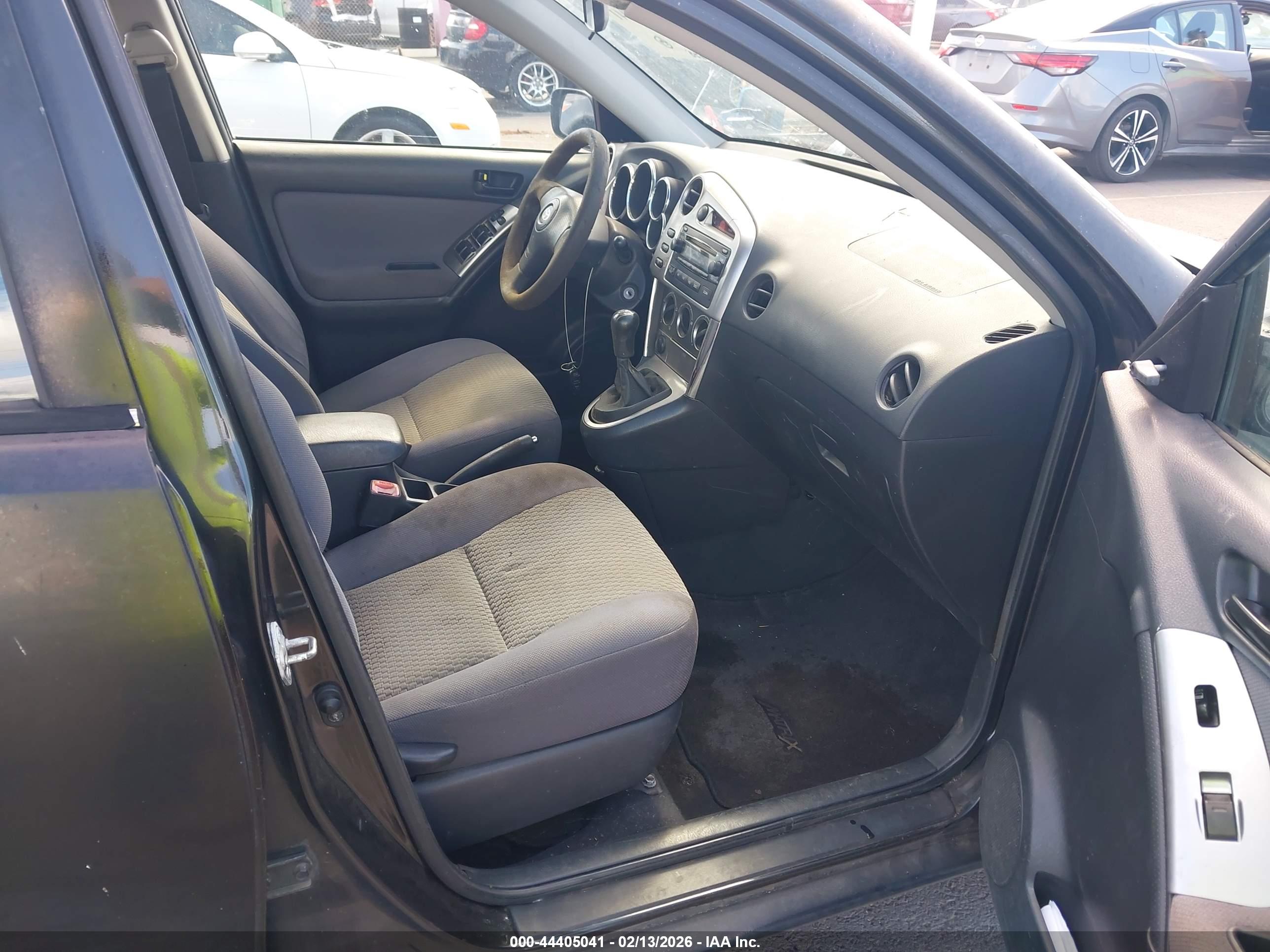 TOYOTA MATRIX image 5