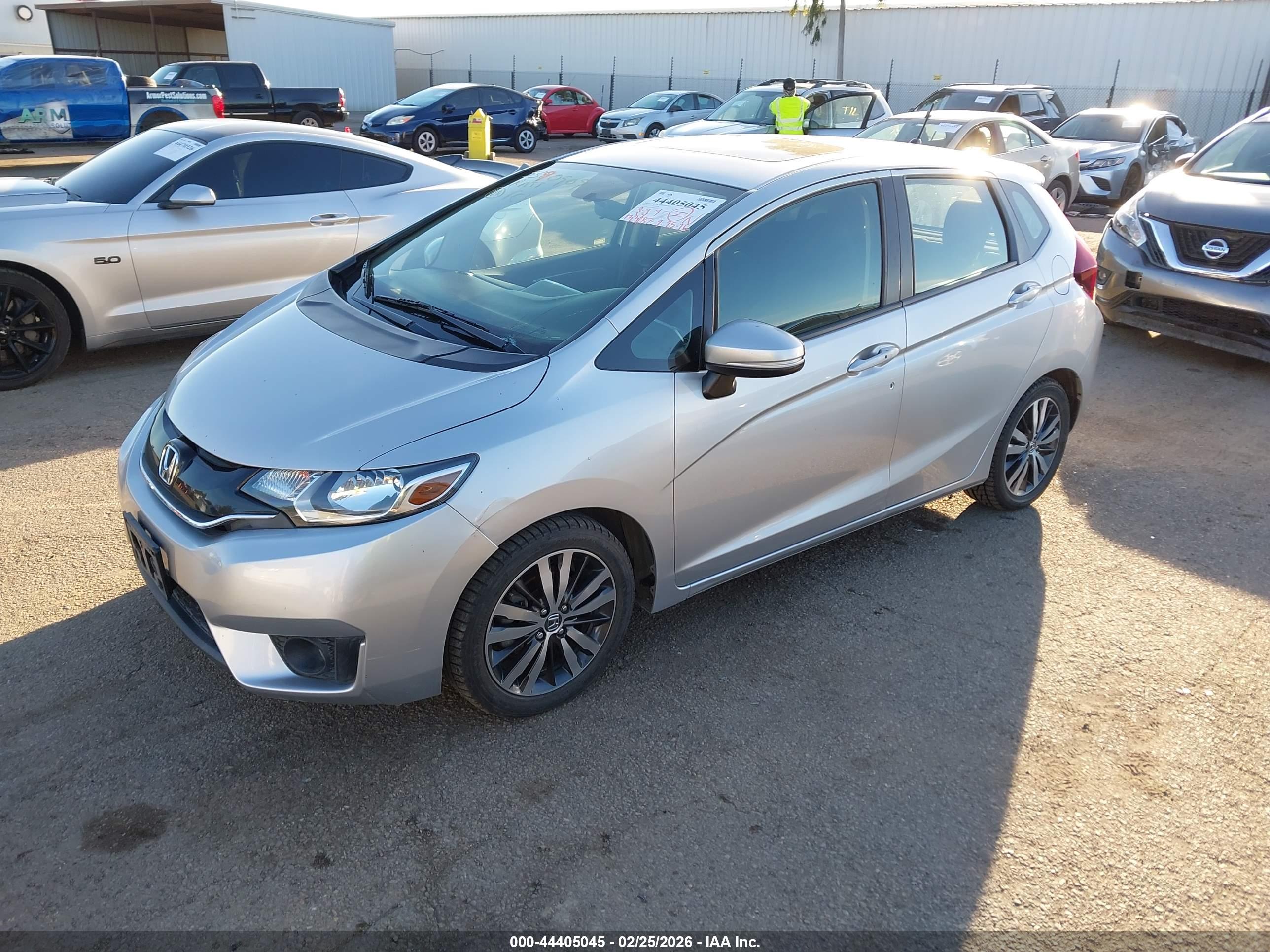 HONDA FIT image 2