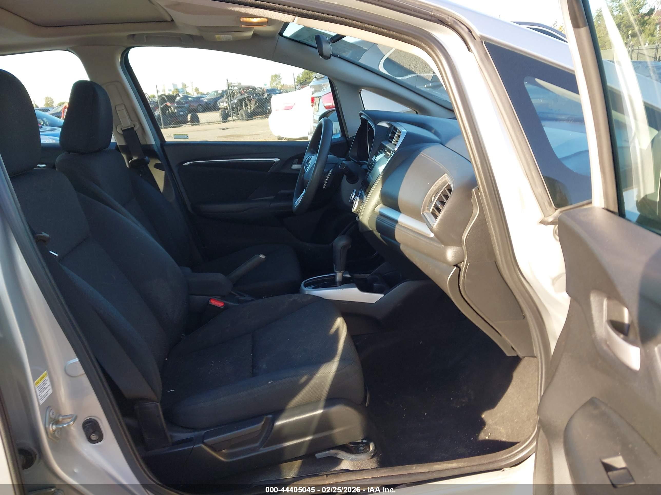 HONDA FIT image 5