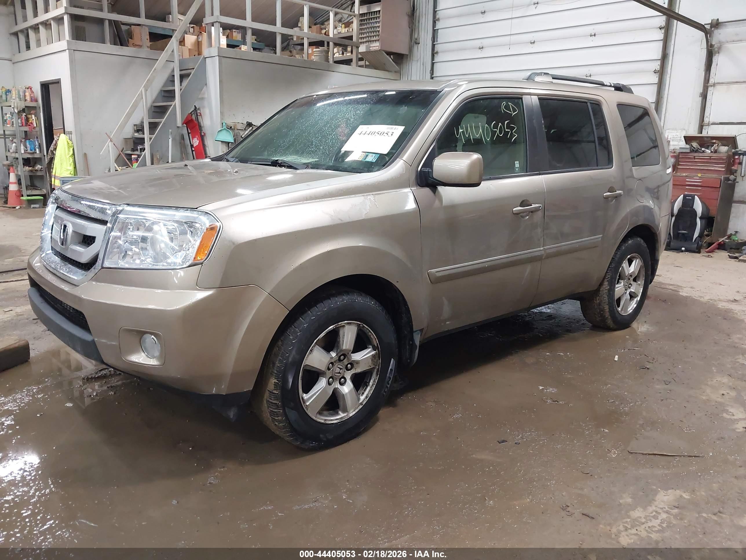 HONDA PILOT image 2