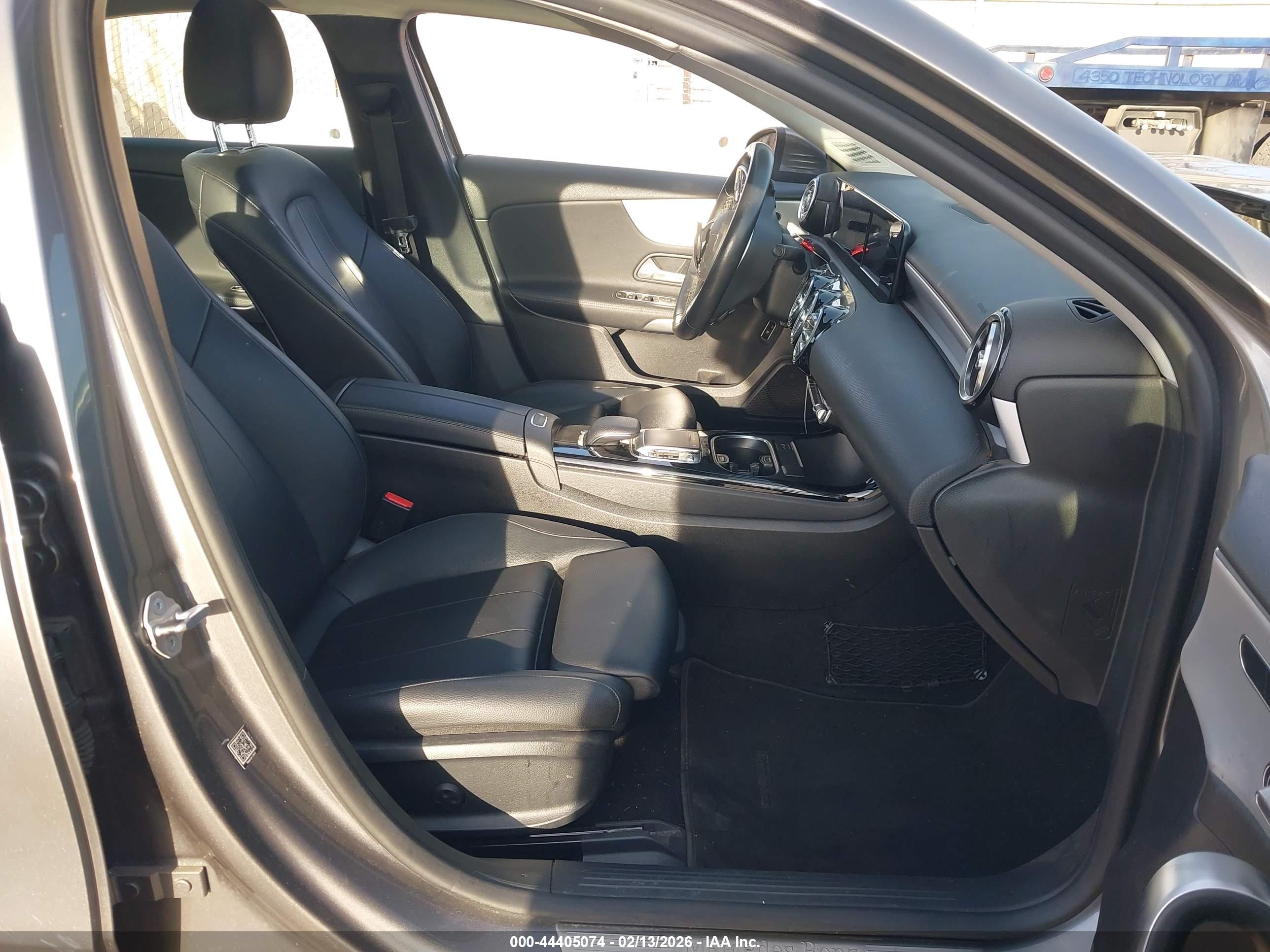 MERCEDES-BENZ A image 5