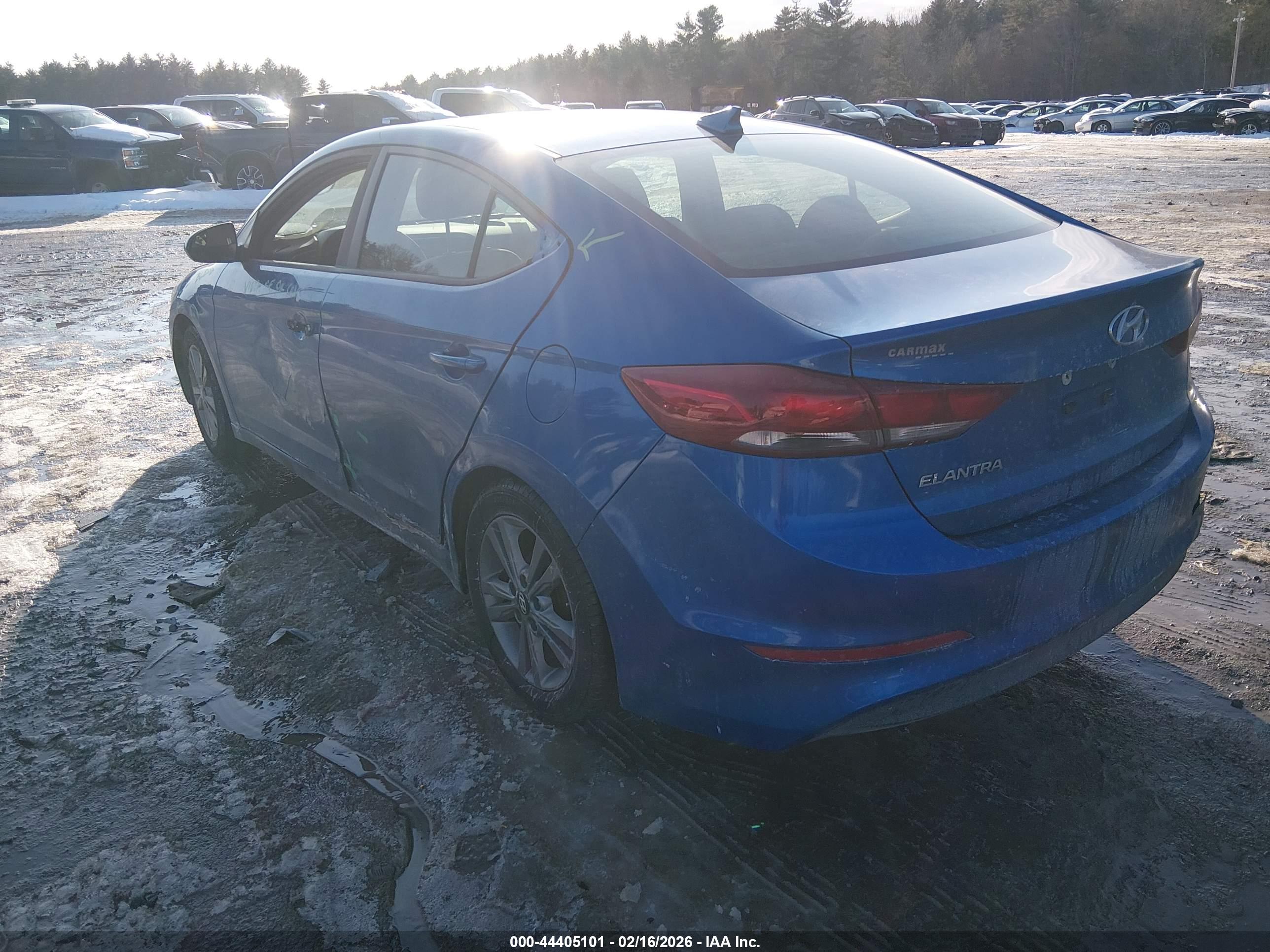 HYUNDAI ELANTRA image 3