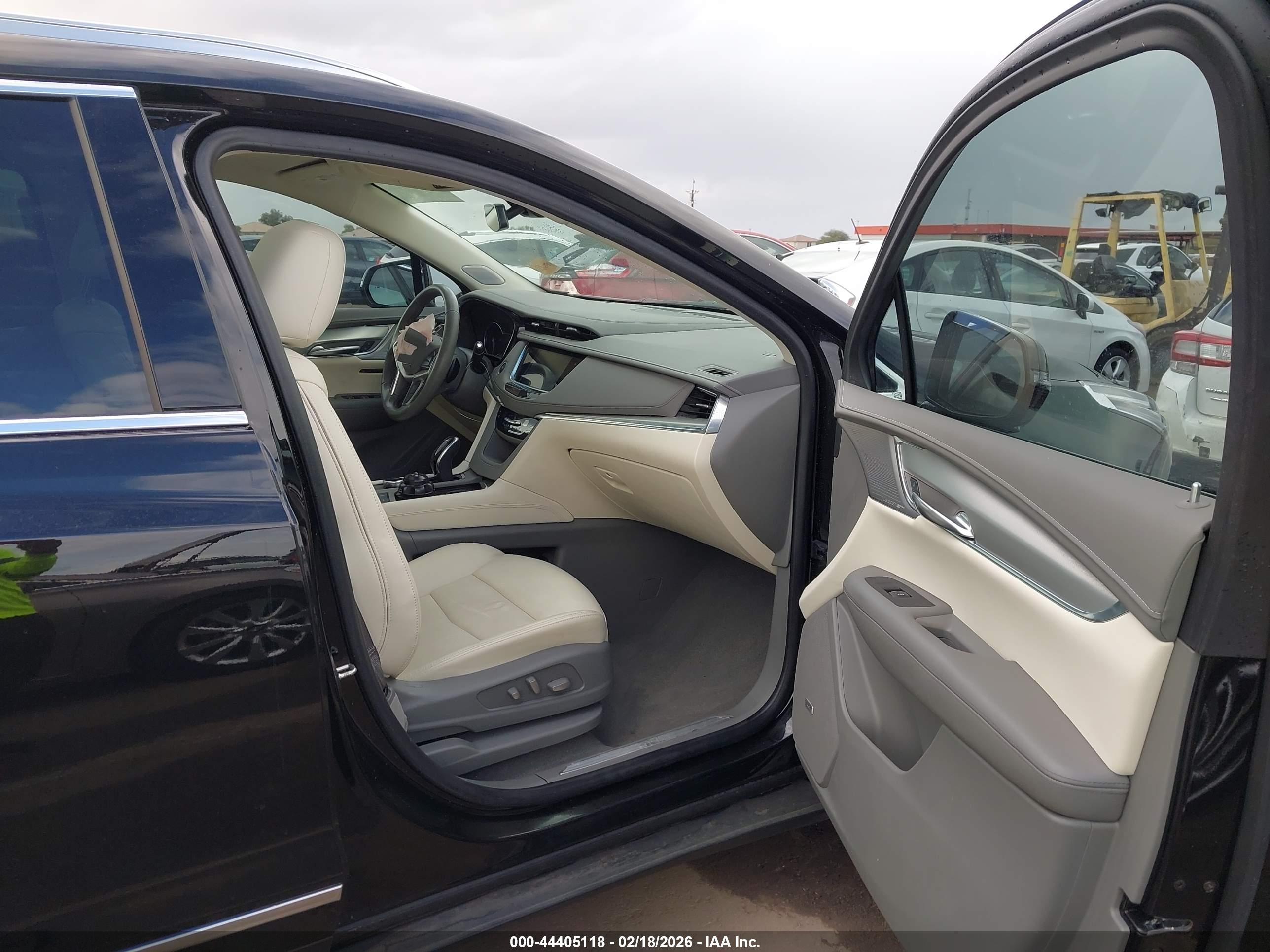 CADILLAC XT5 image 5