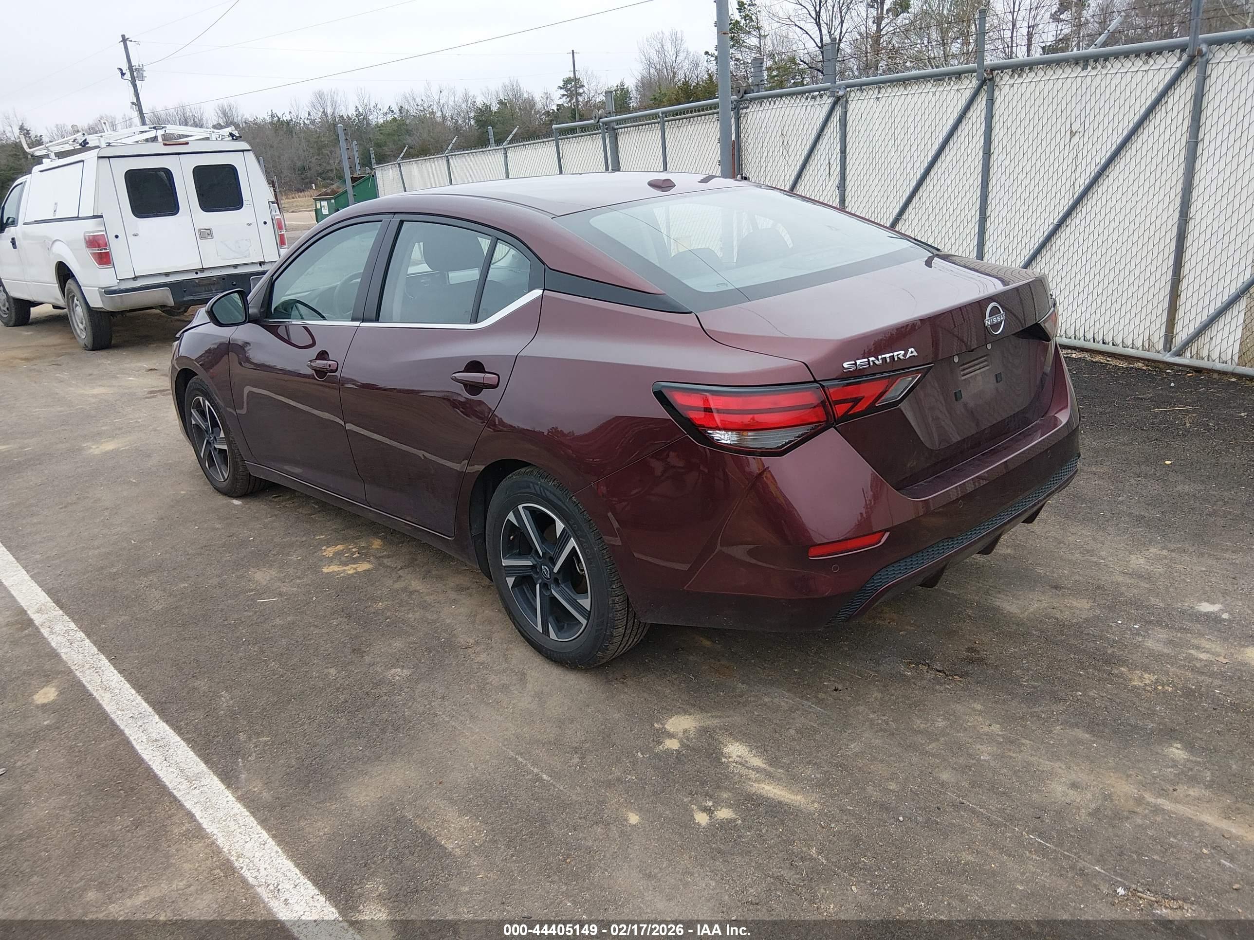 NISSAN SENTRA image 3