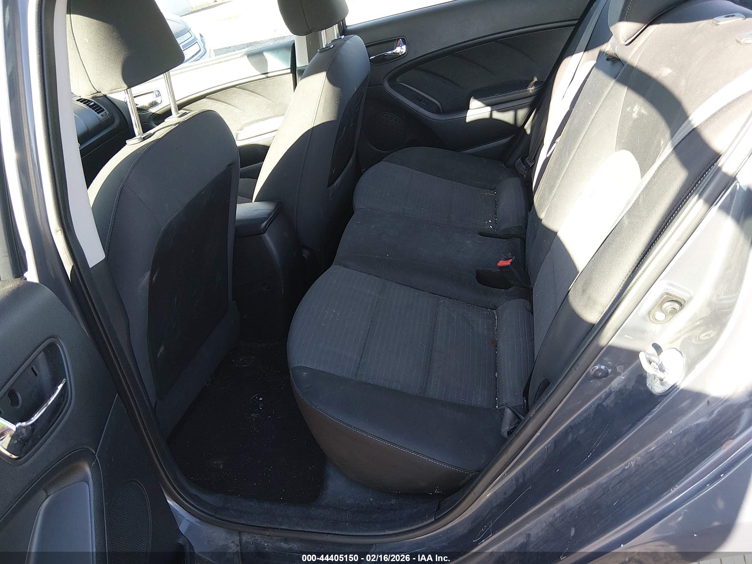 KIA FORTE image 8