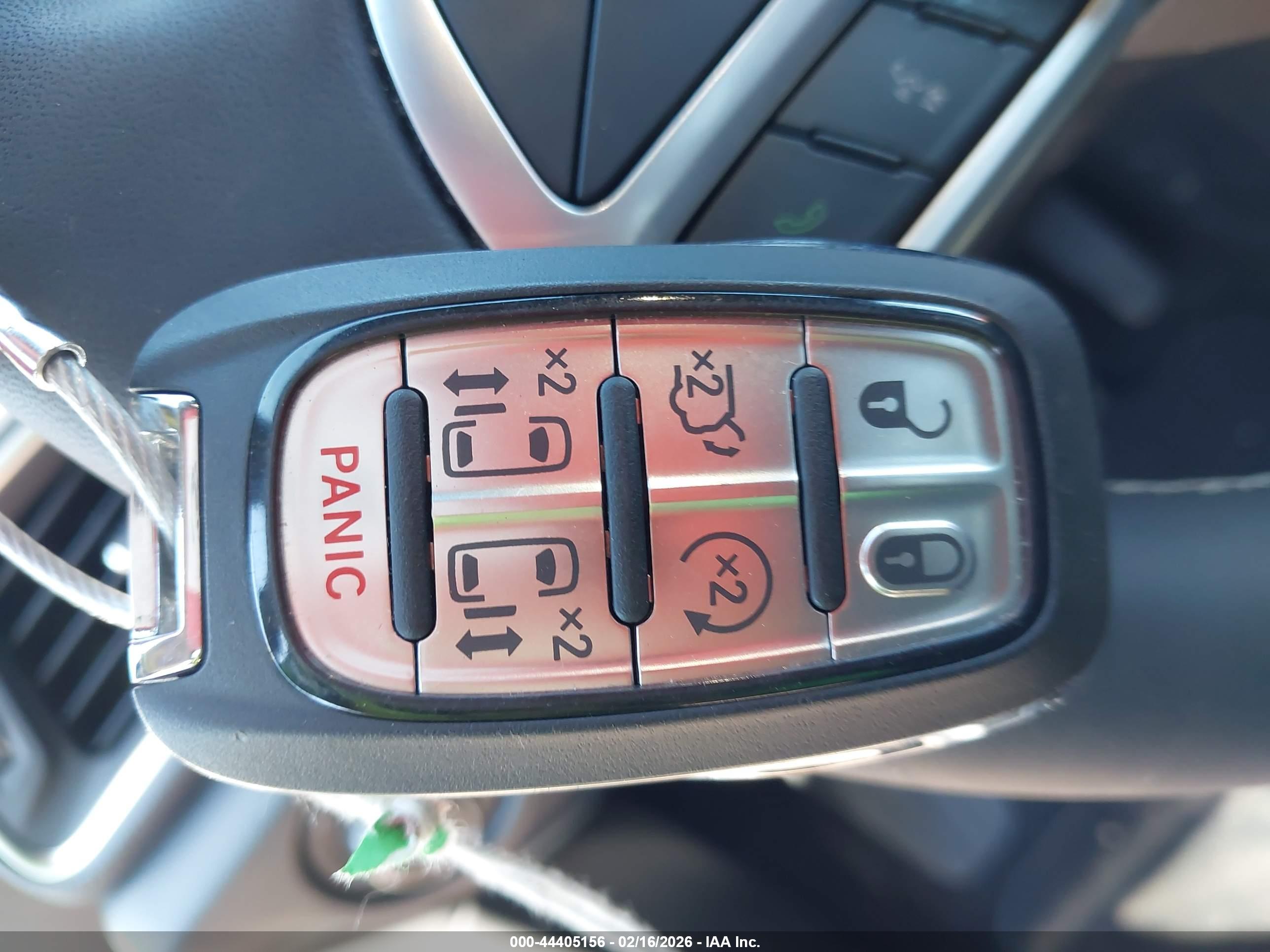 CHRYSLER PACIFICA image 11
