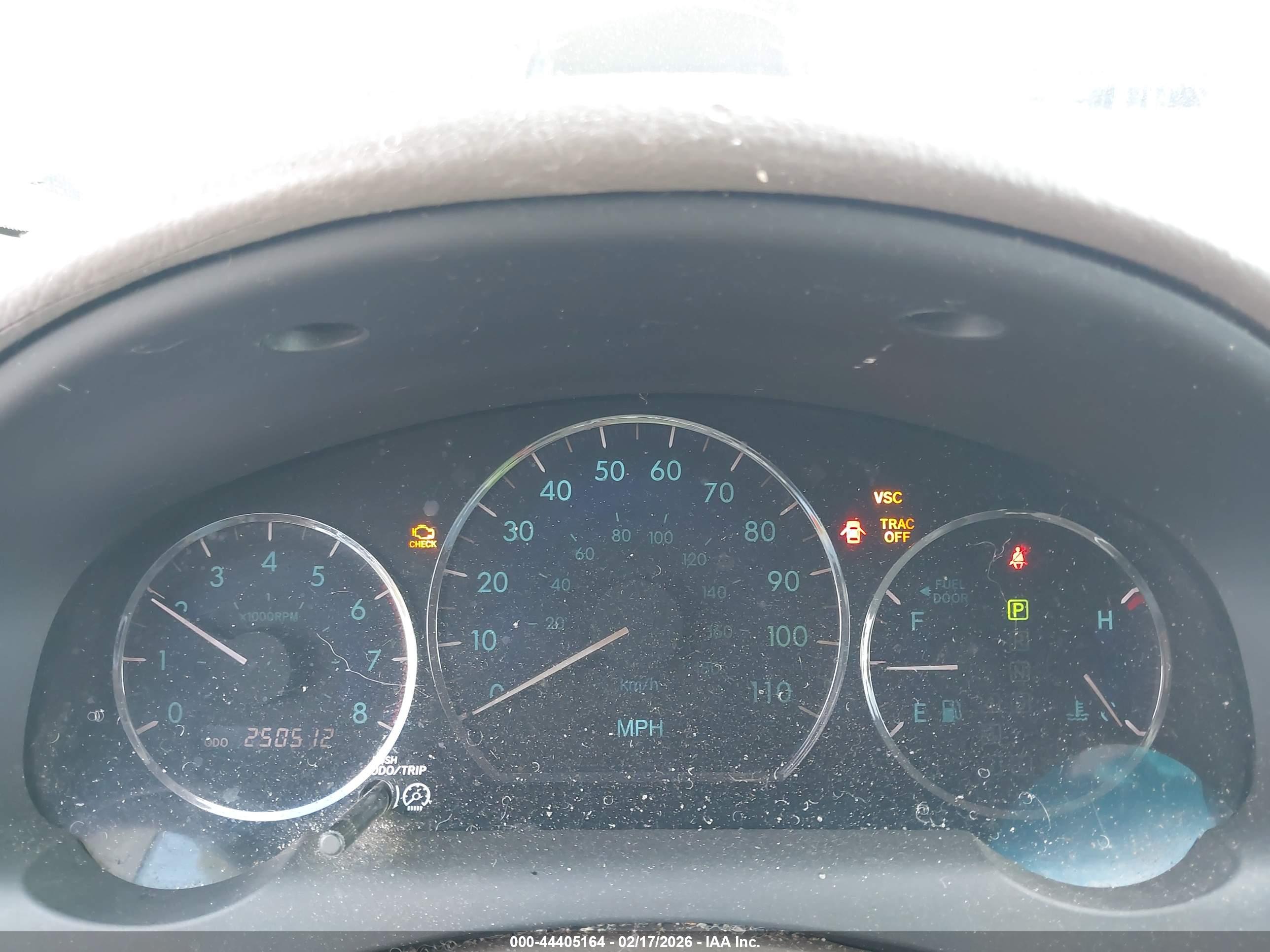 TOYOTA SIENNA image 7