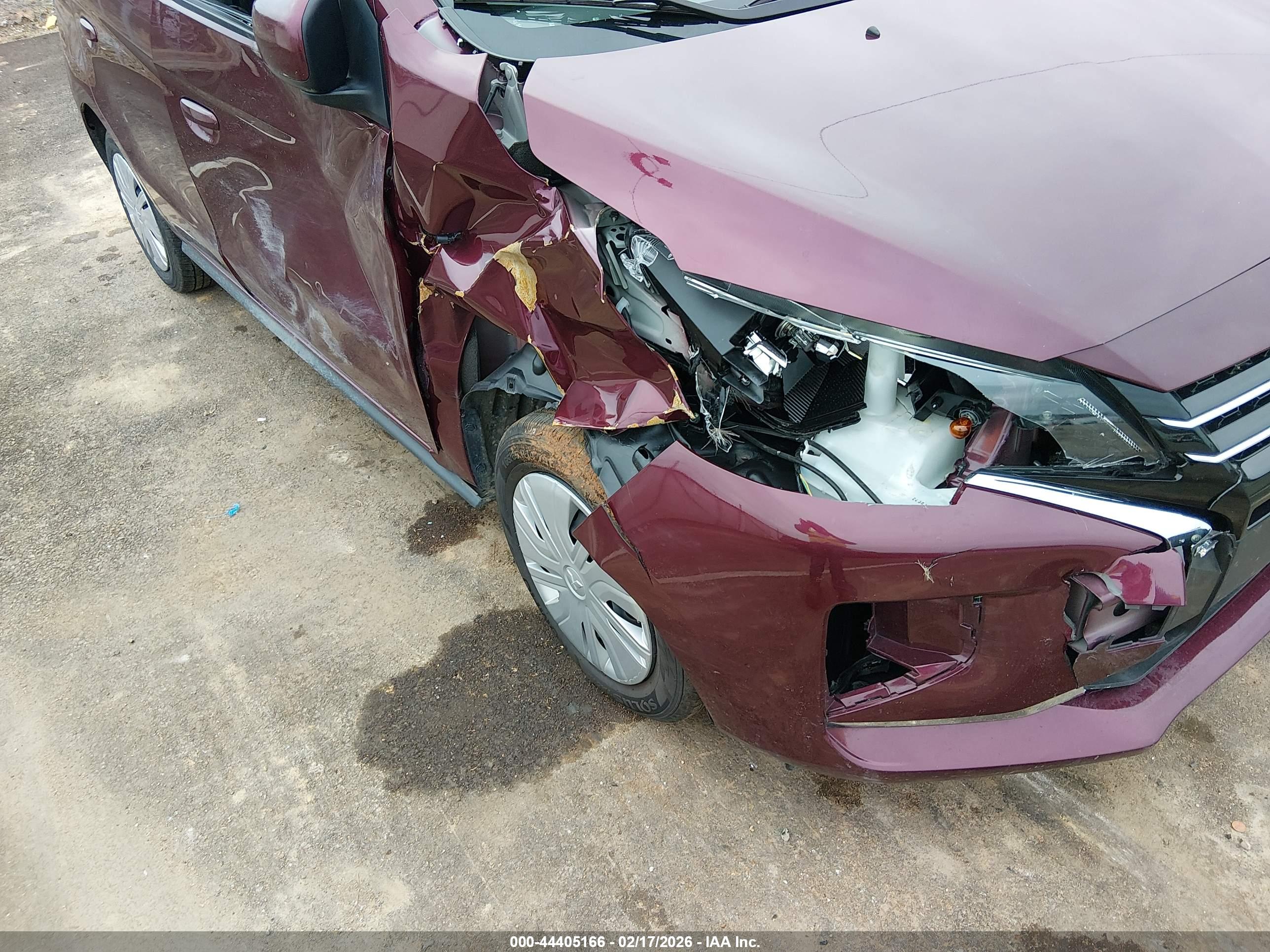 MITSUBISHI MIRAGE image 6