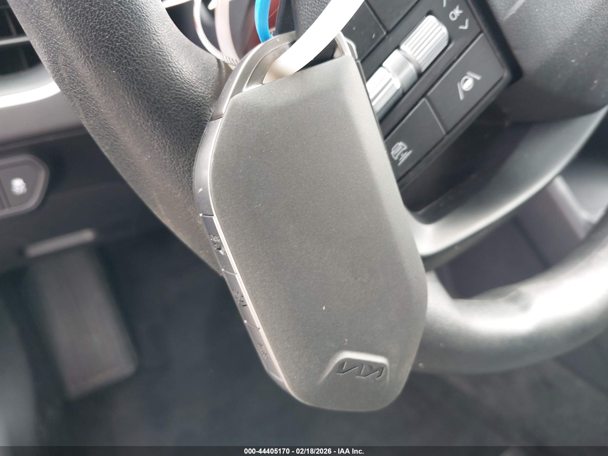 KIA K4 image 11