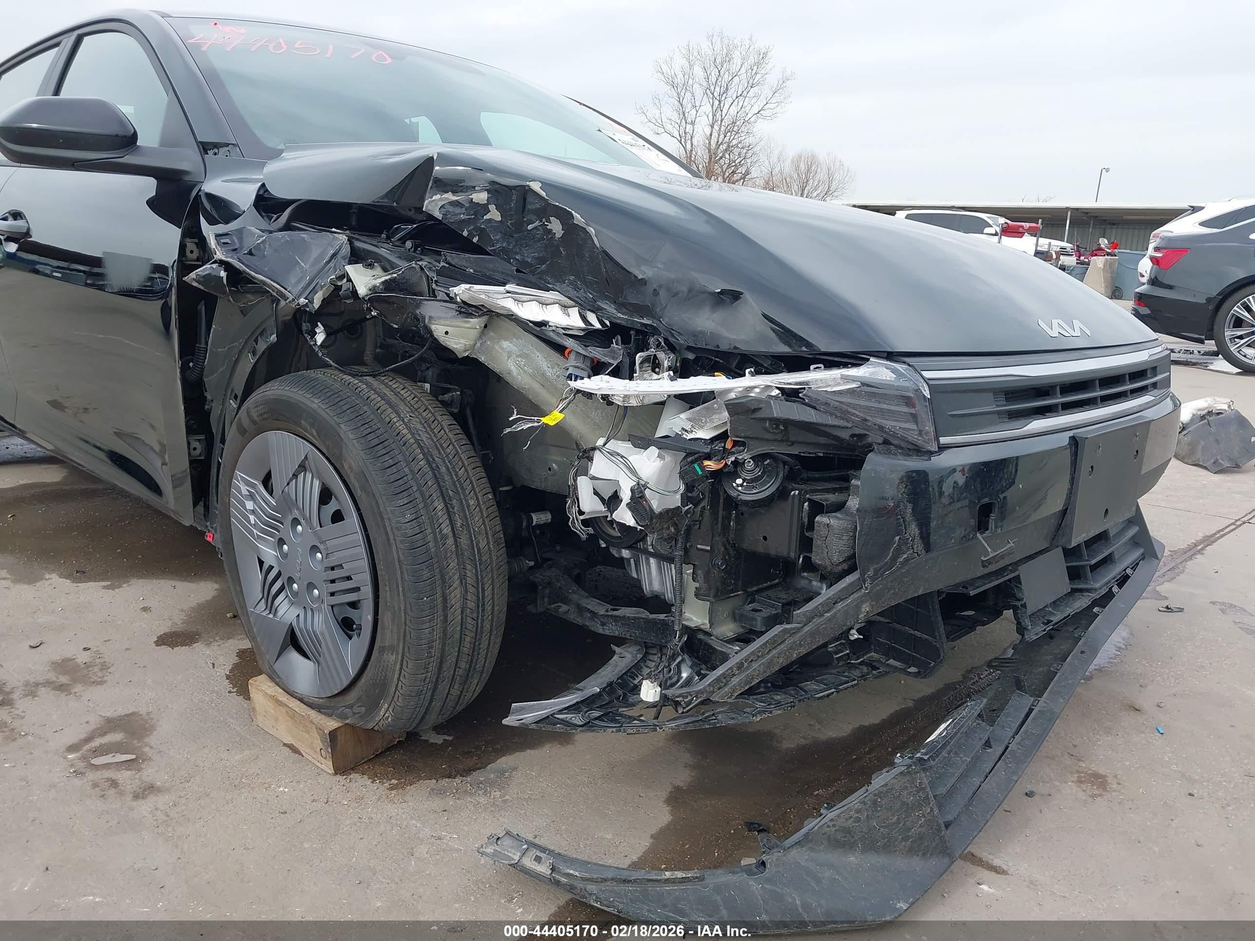 KIA K4 image 6